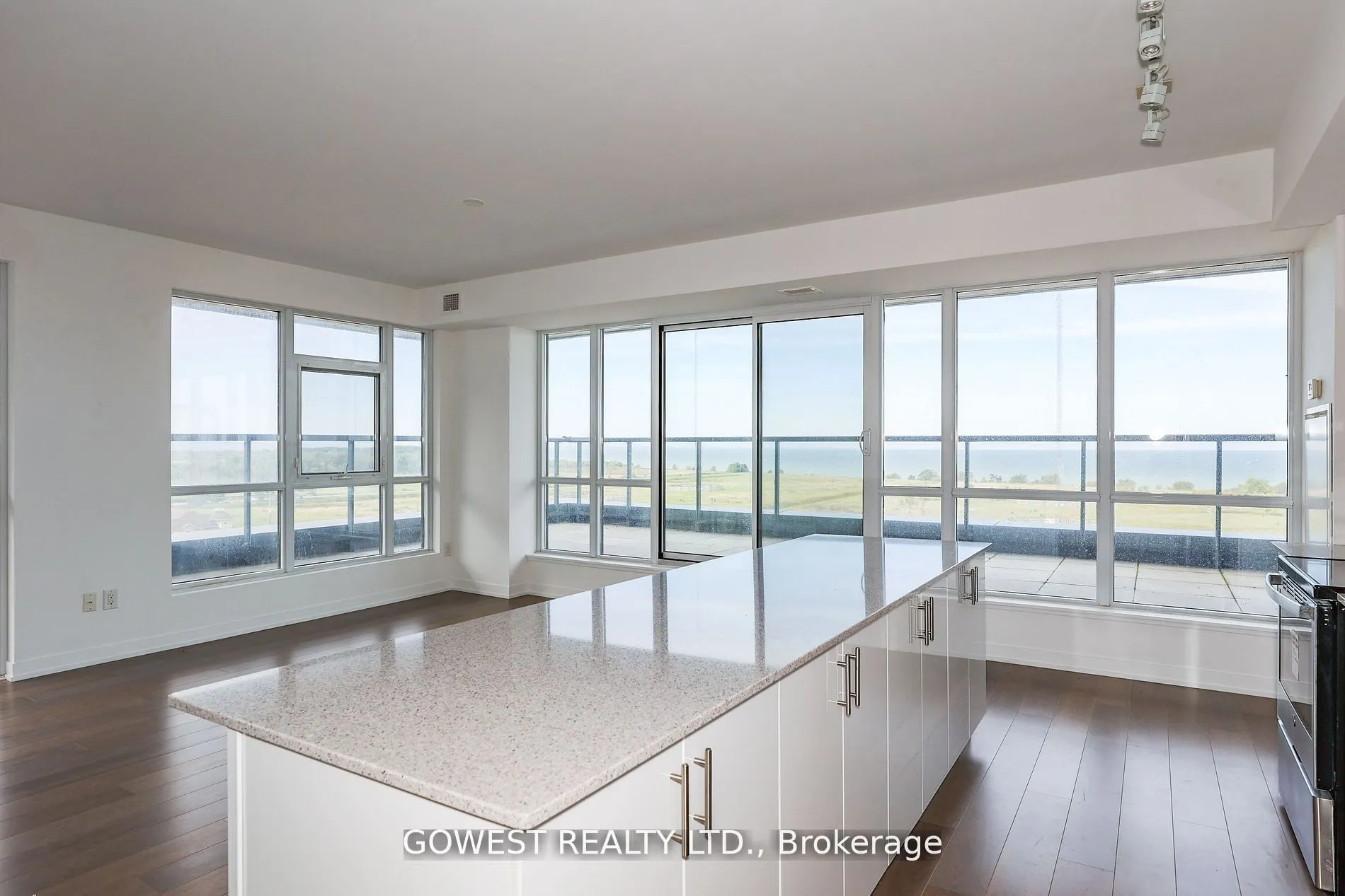 550 North Service Road, #705