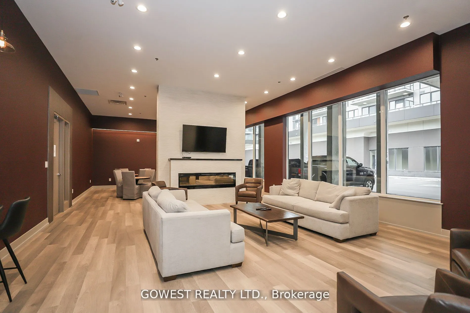 550 North Service Road, #705