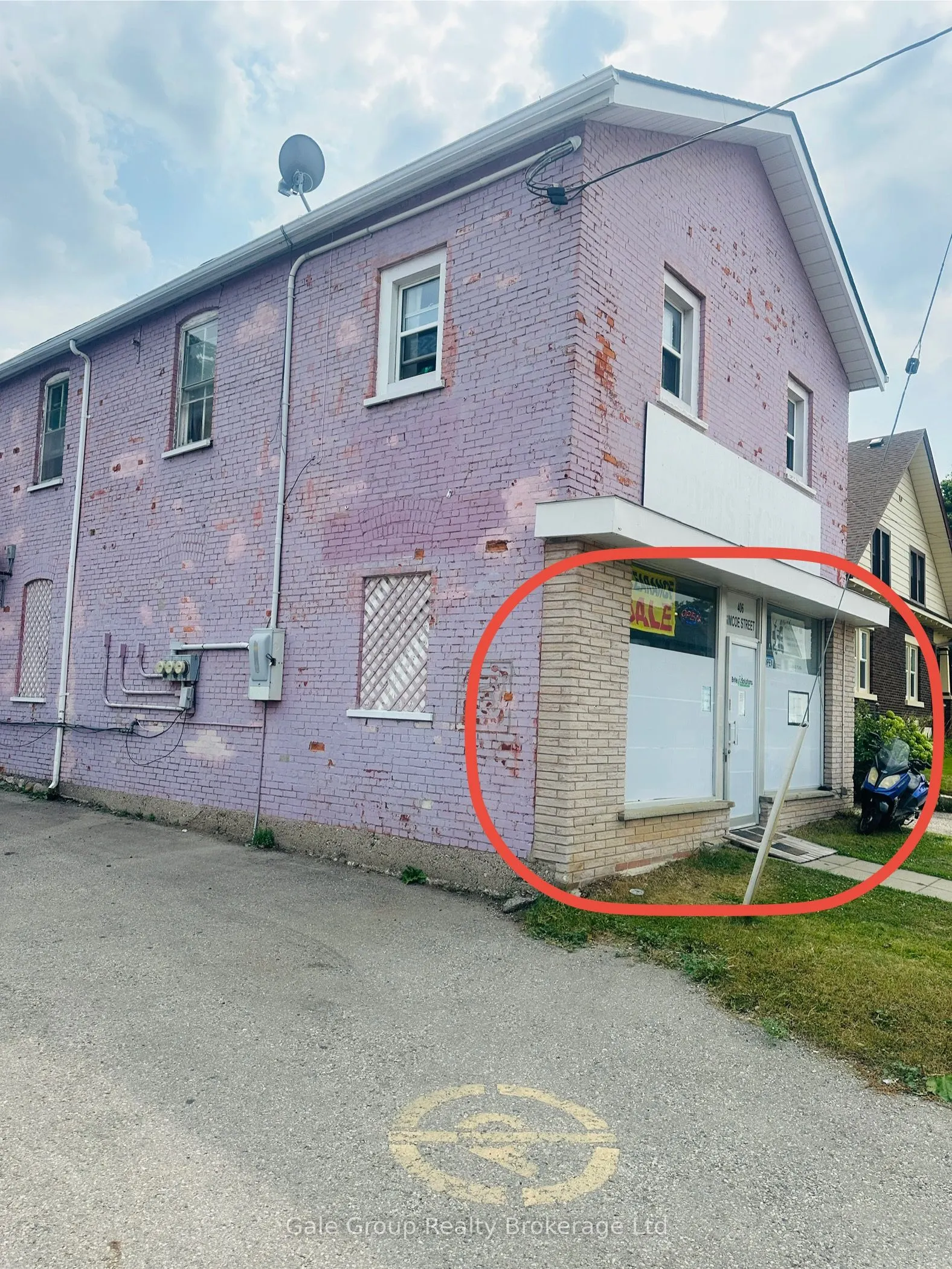 406 Simcoe Street