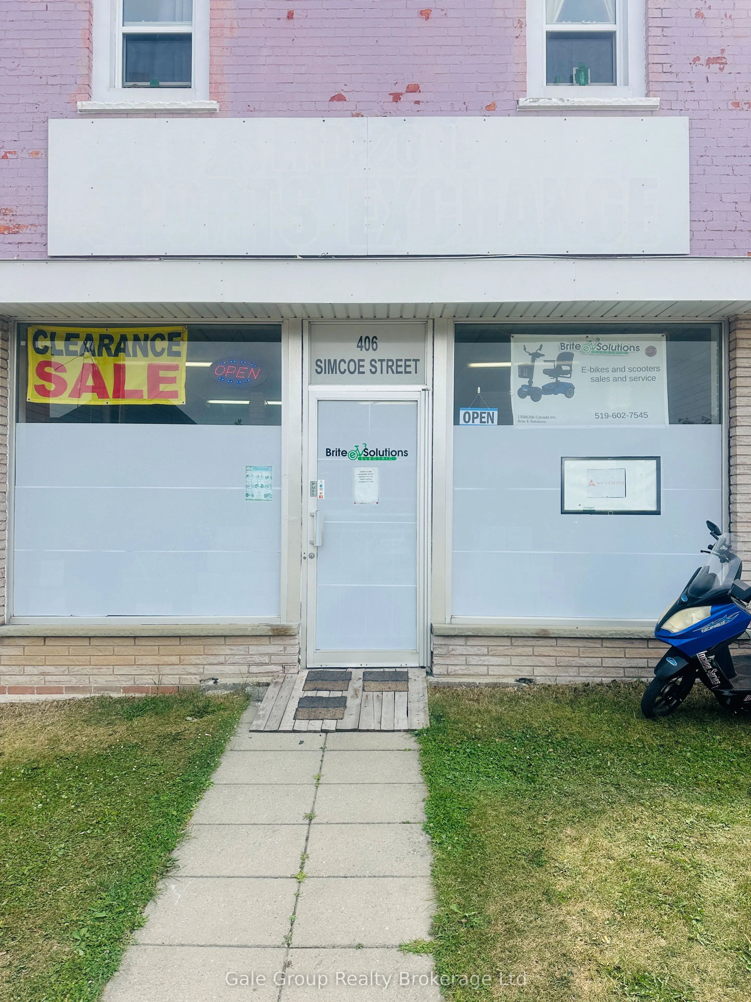 406 Simcoe Street