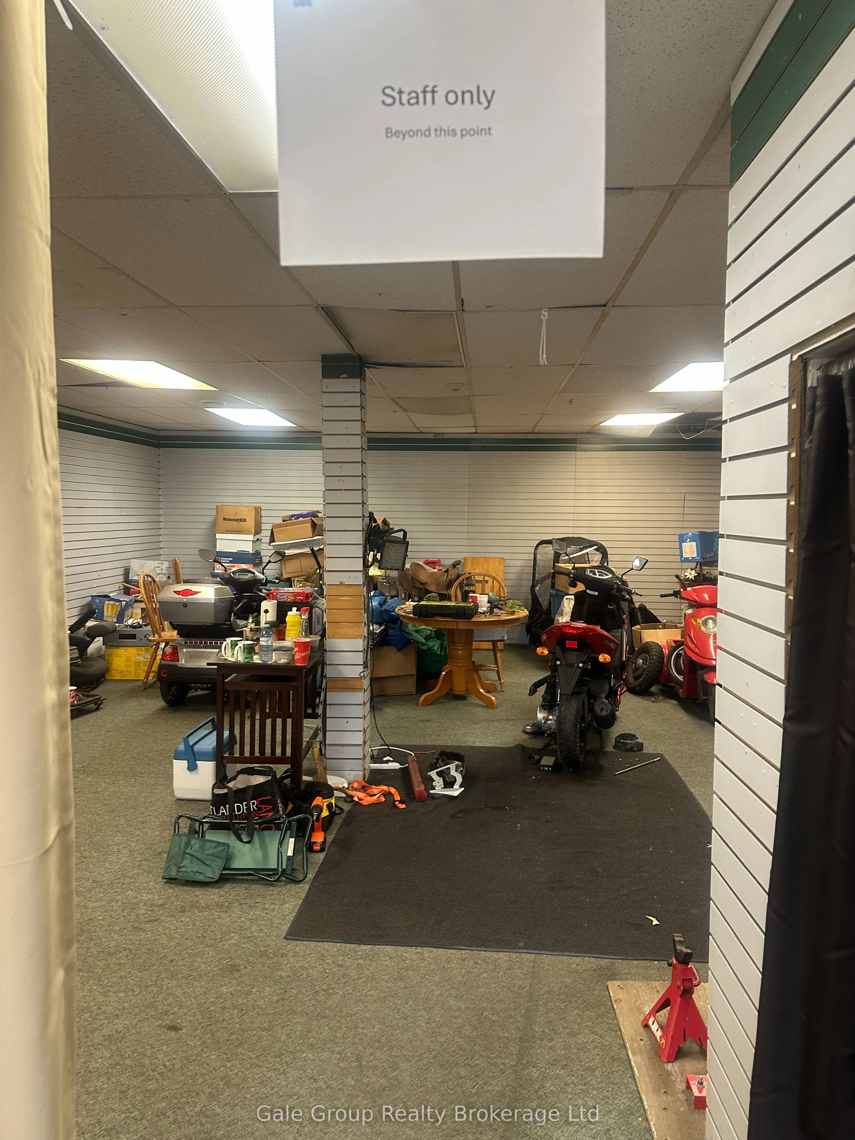 406 Simcoe Street