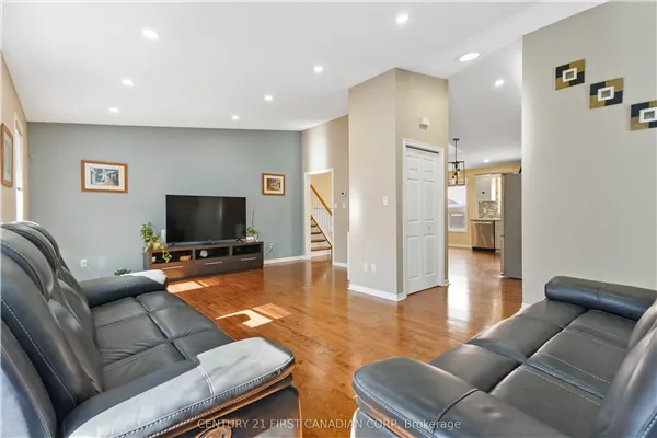 256 WHITE SANDS Drive