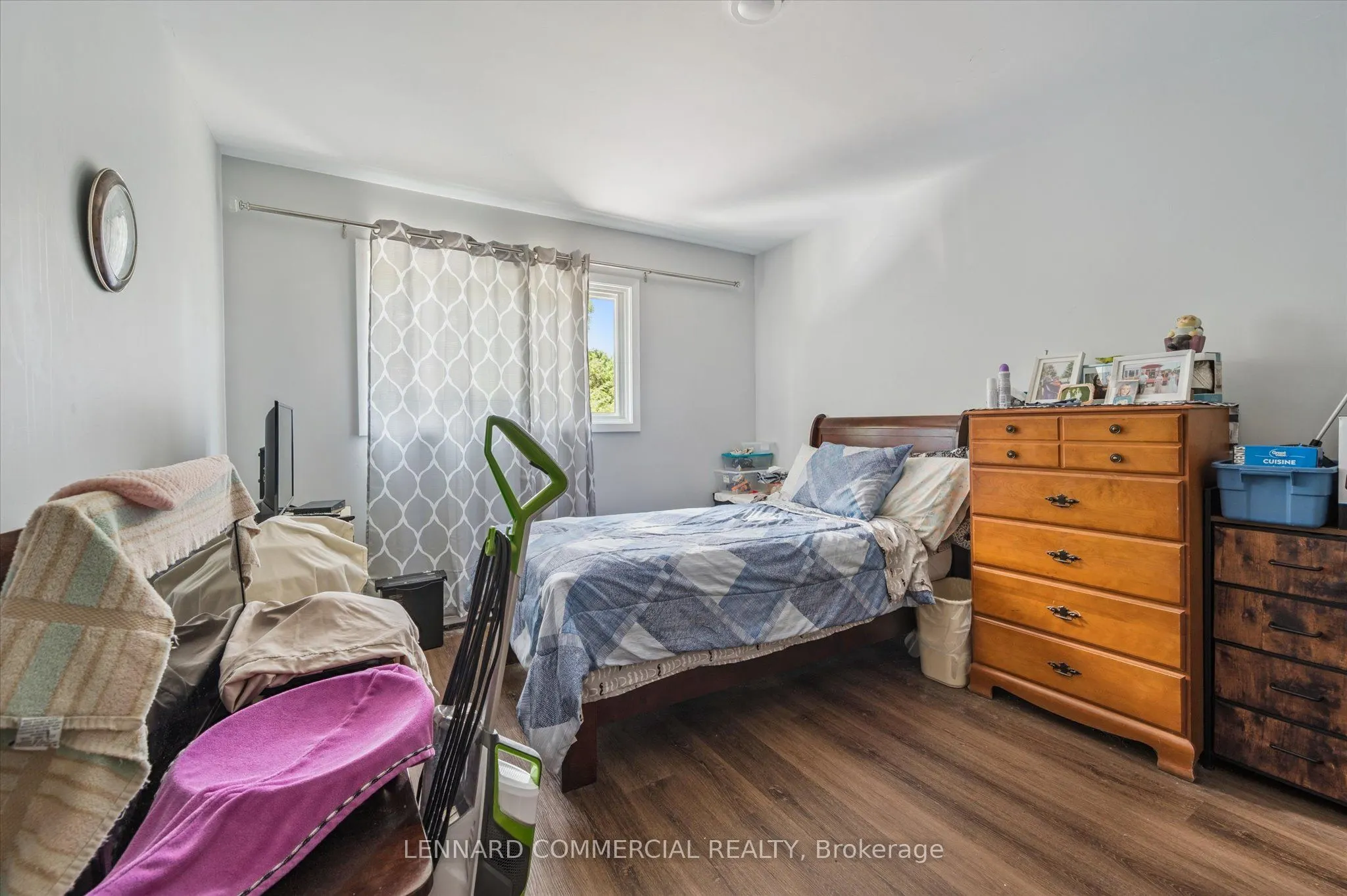 392-398 Erb Street W