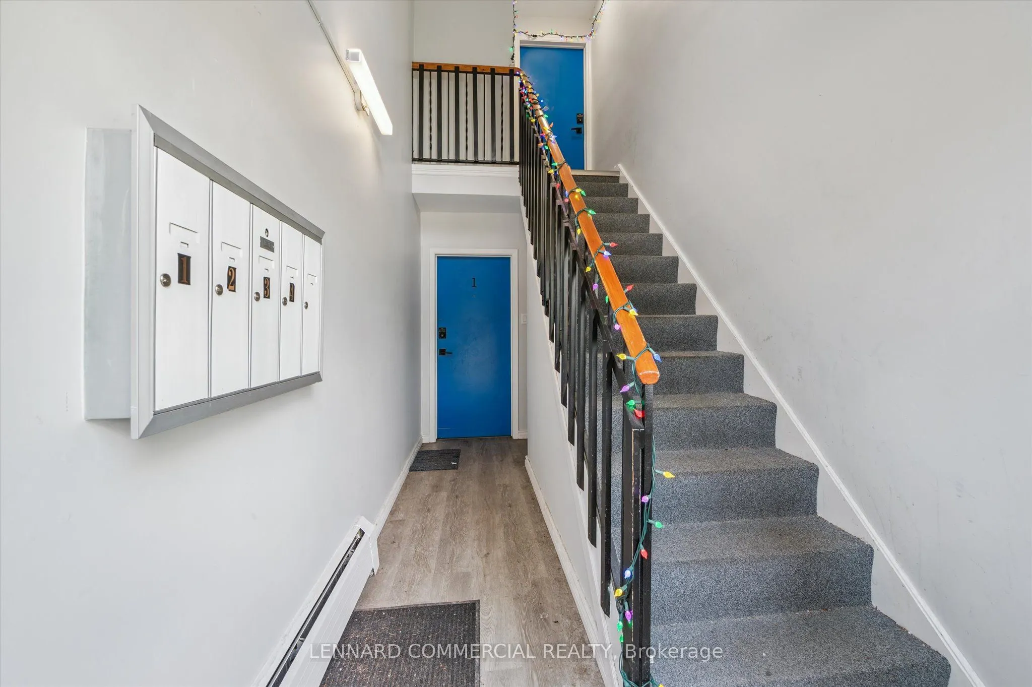 392-398 Erb Street W