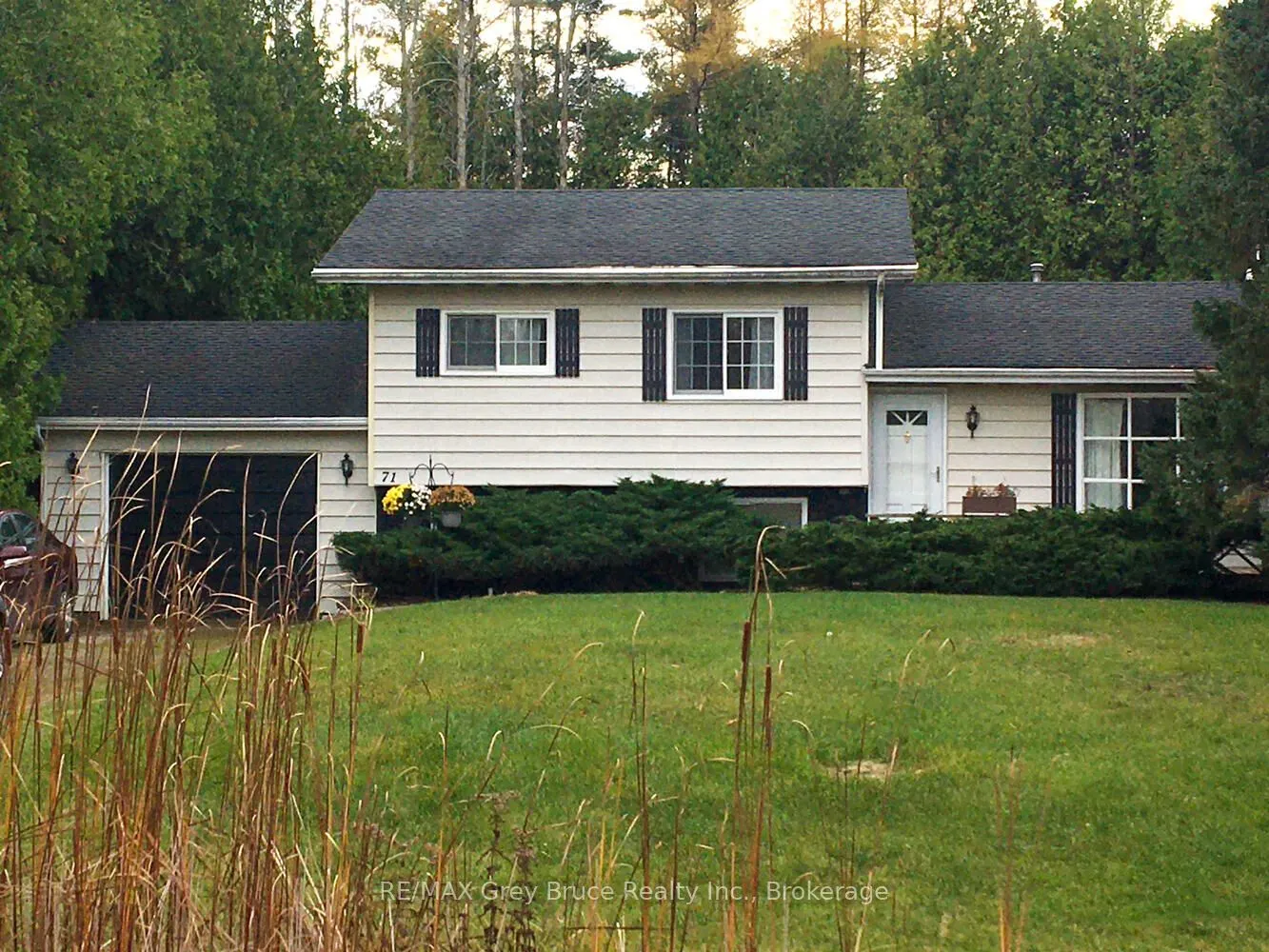 71 William Court