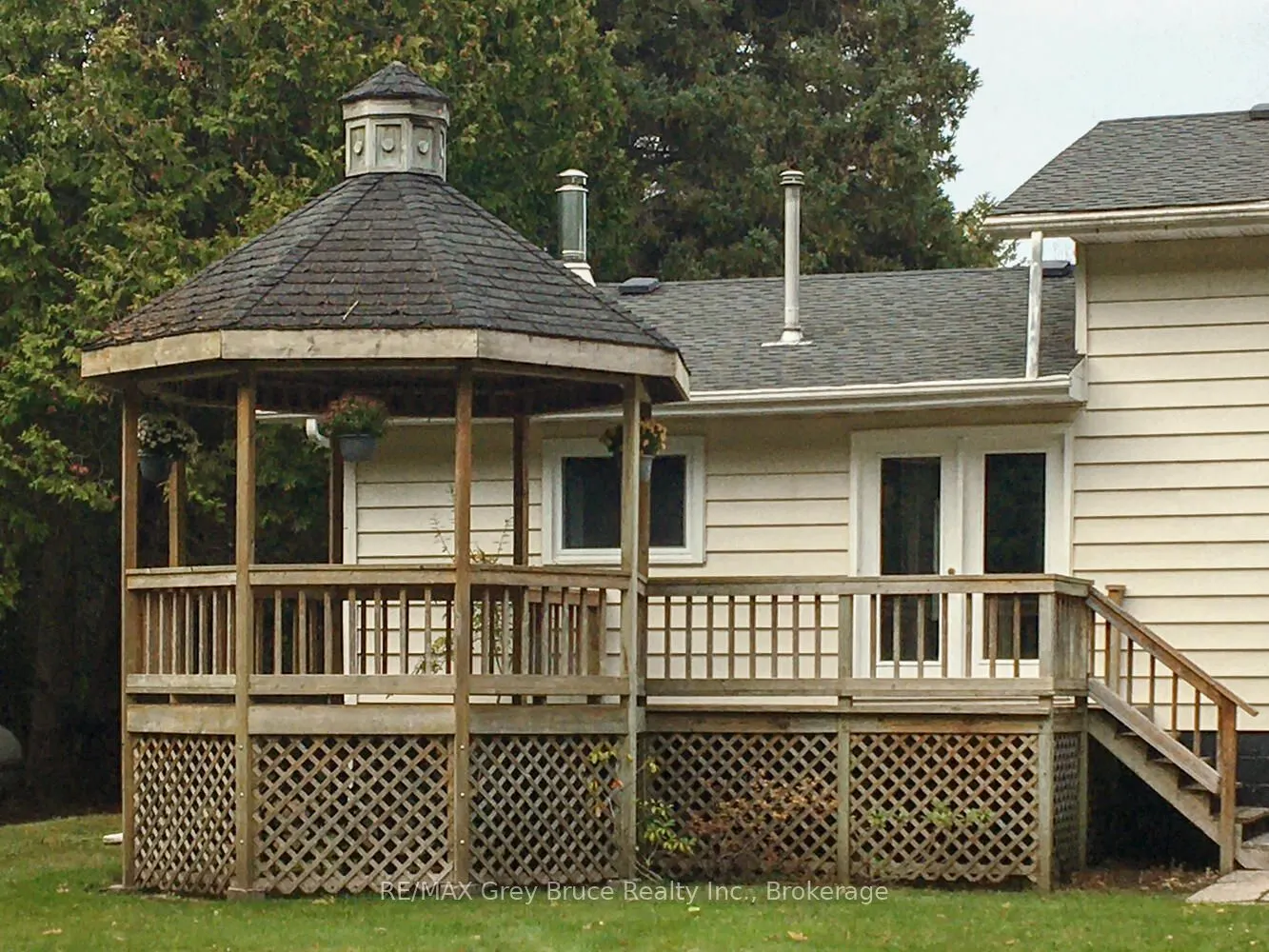 71 William Court