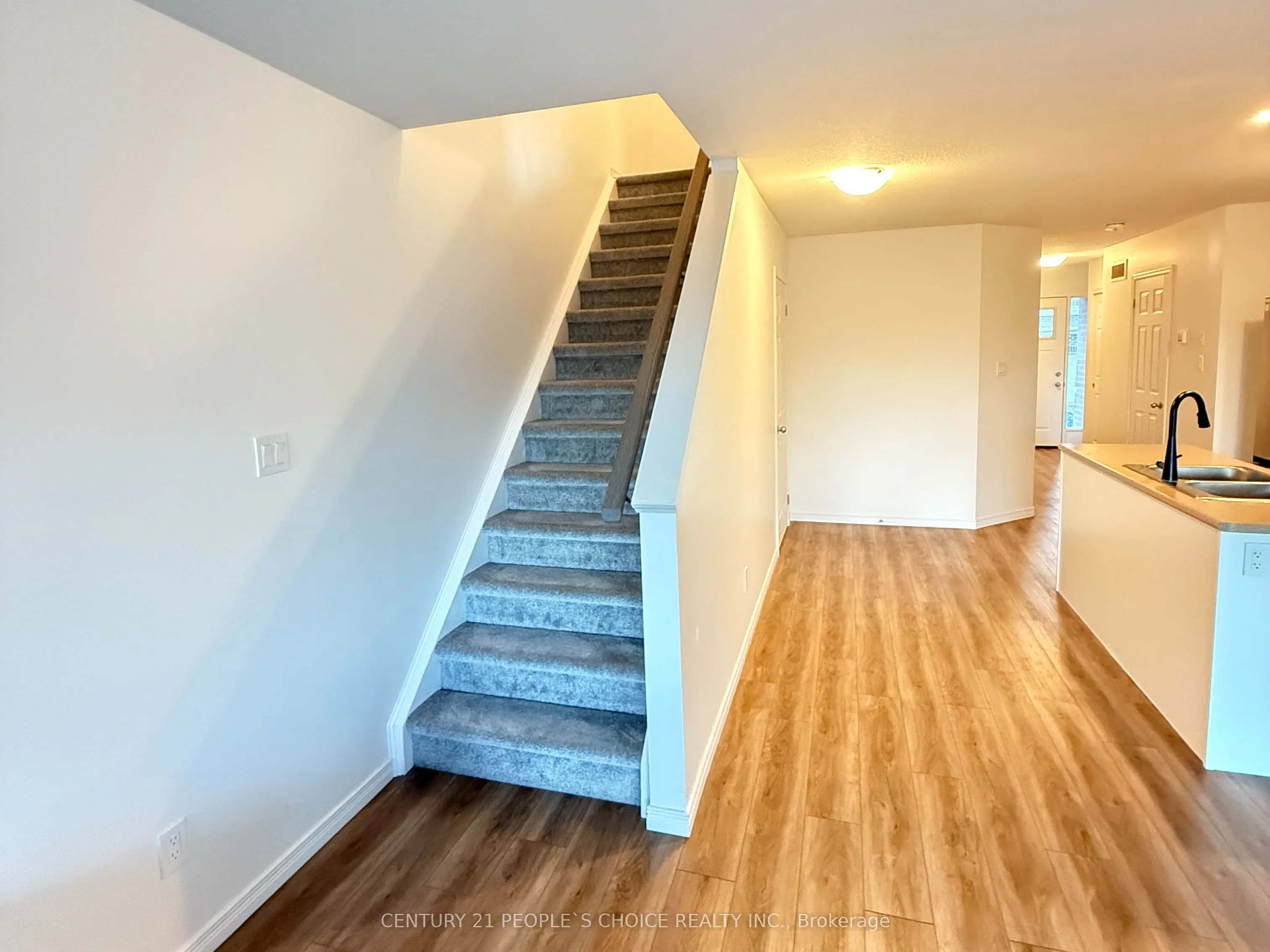 8 West mill Street, #8