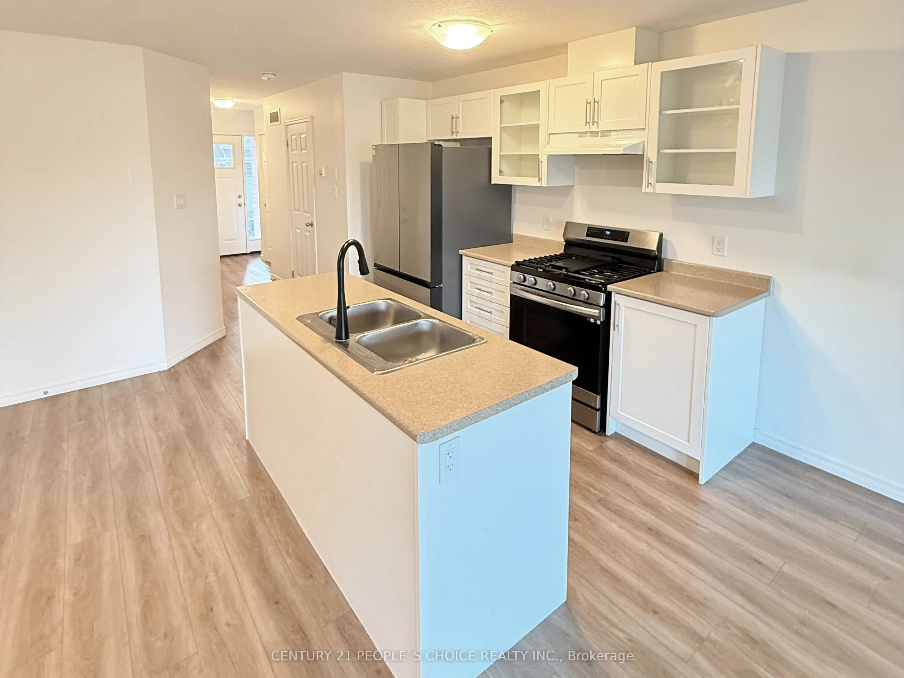 8 West mill Street, #8