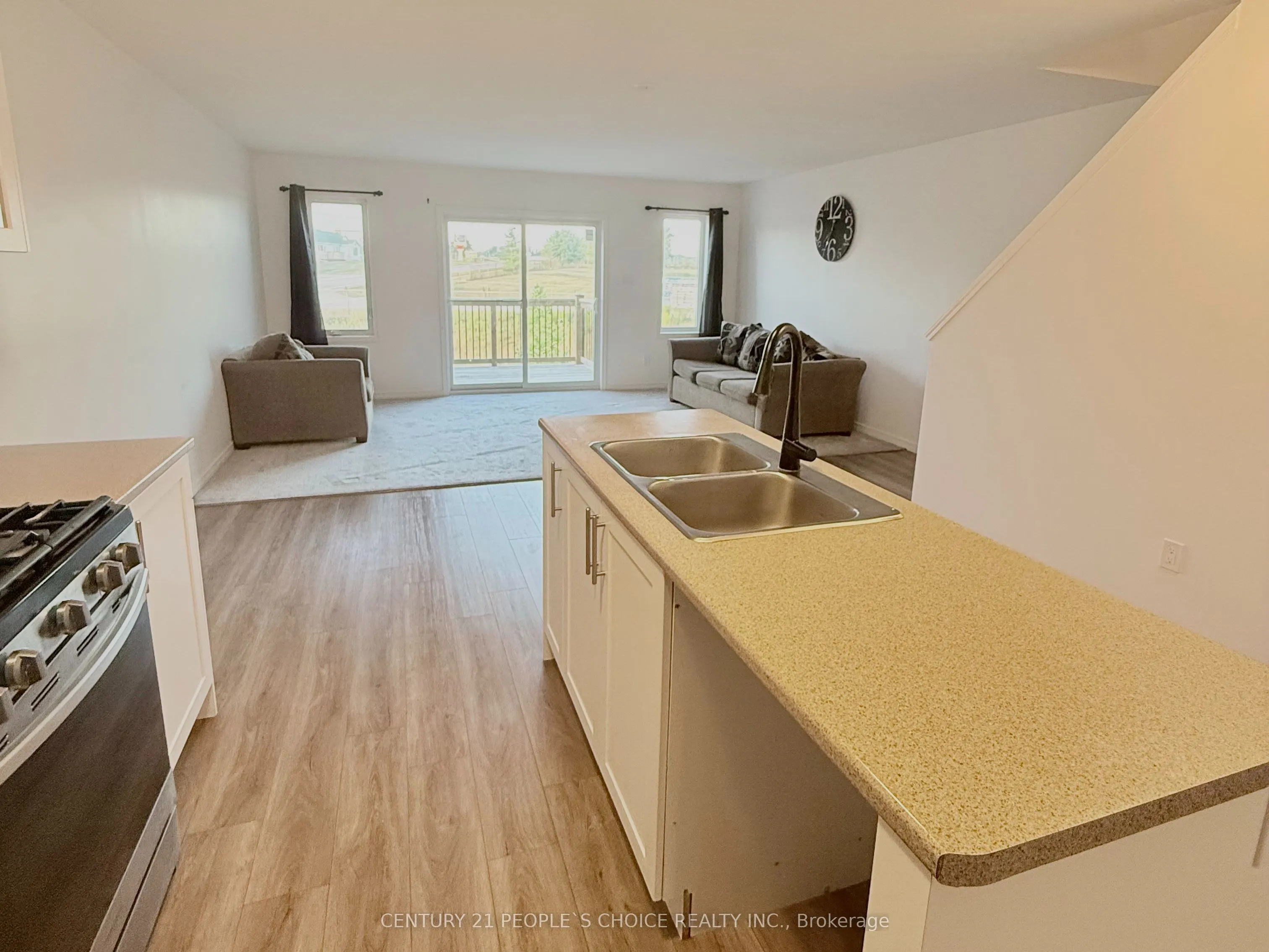 8 West mill Street, #8