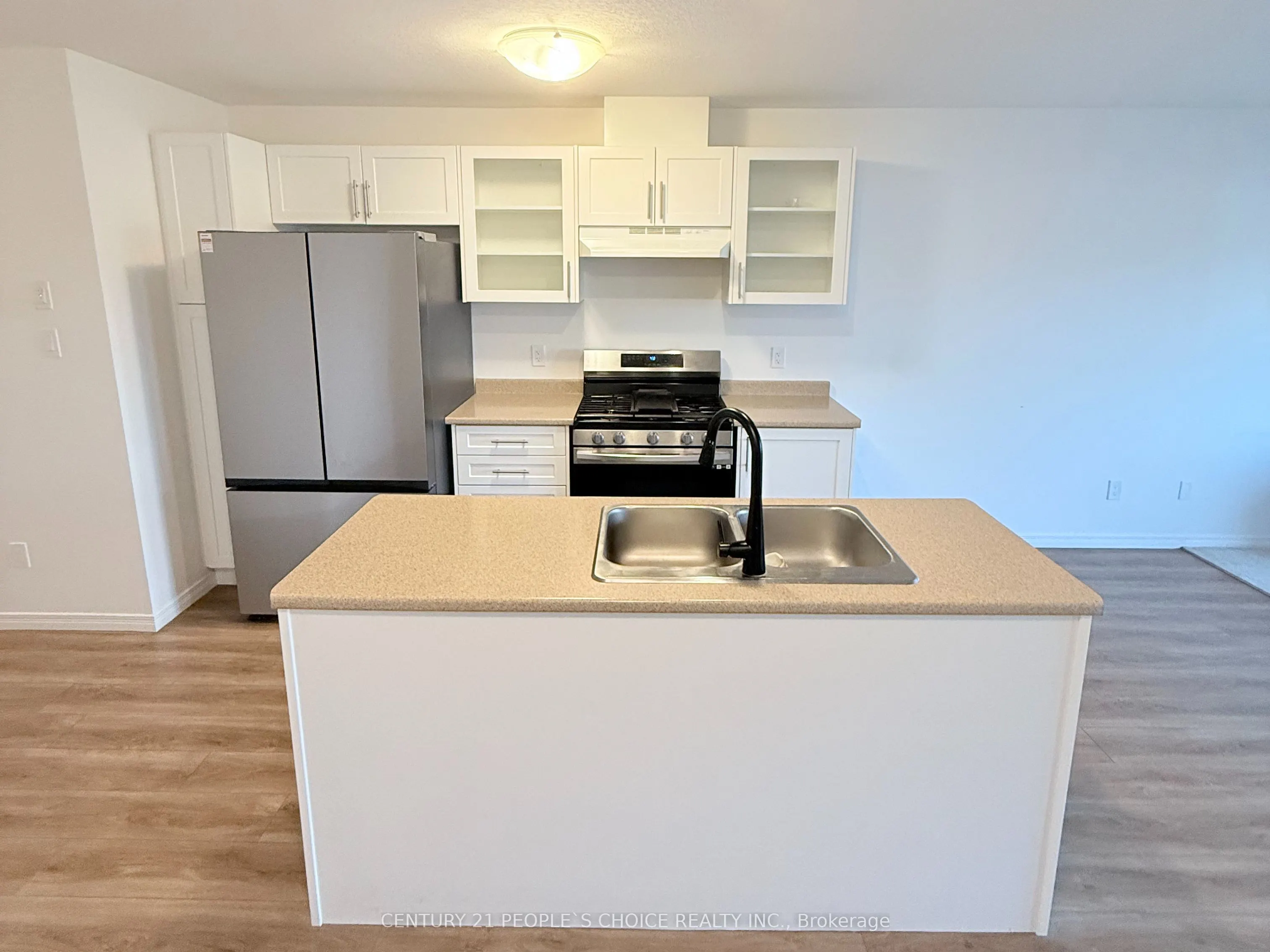 8 West mill Street, #8