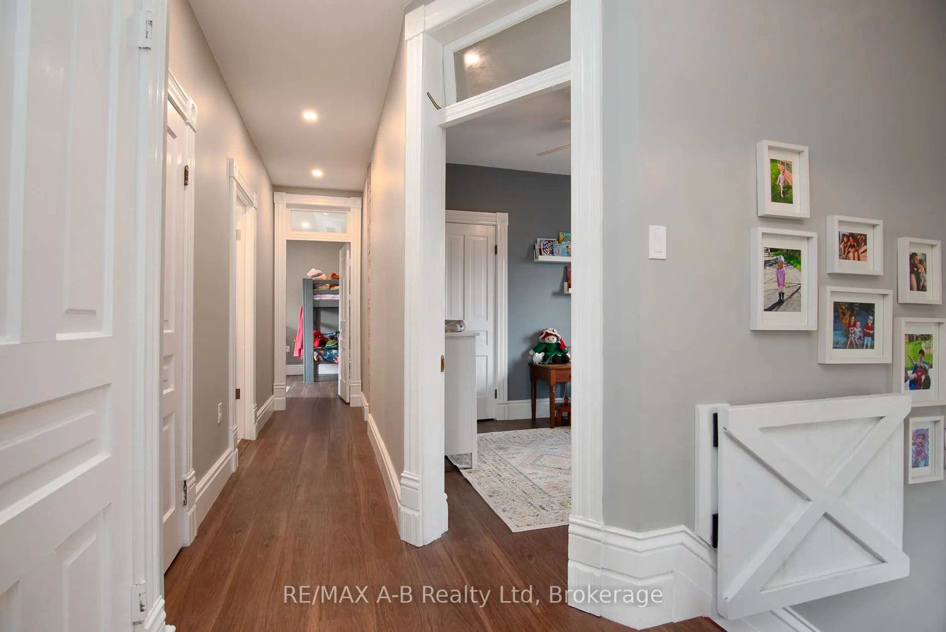 209 Elgin Street W
