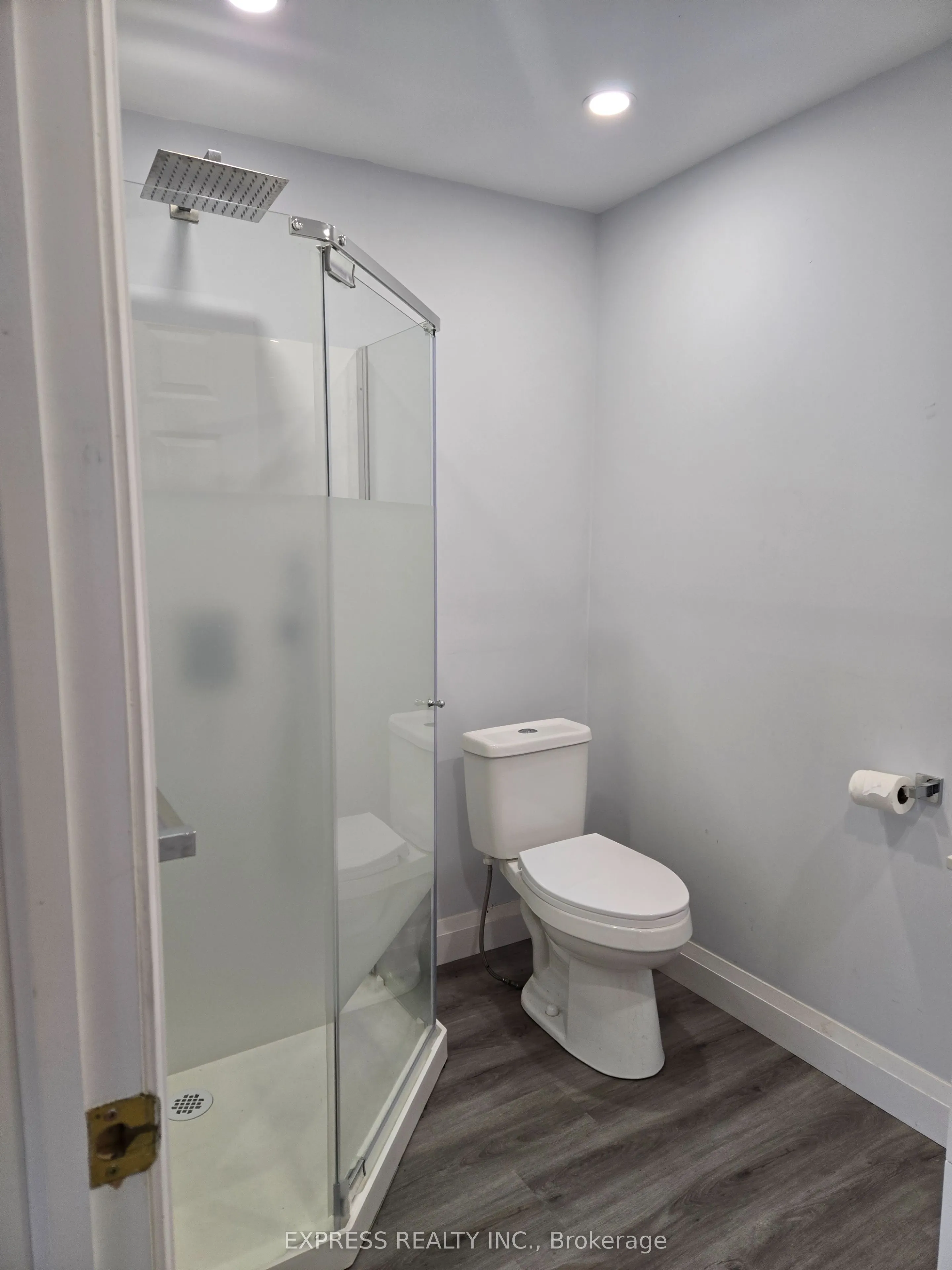 252 James Street S, #4