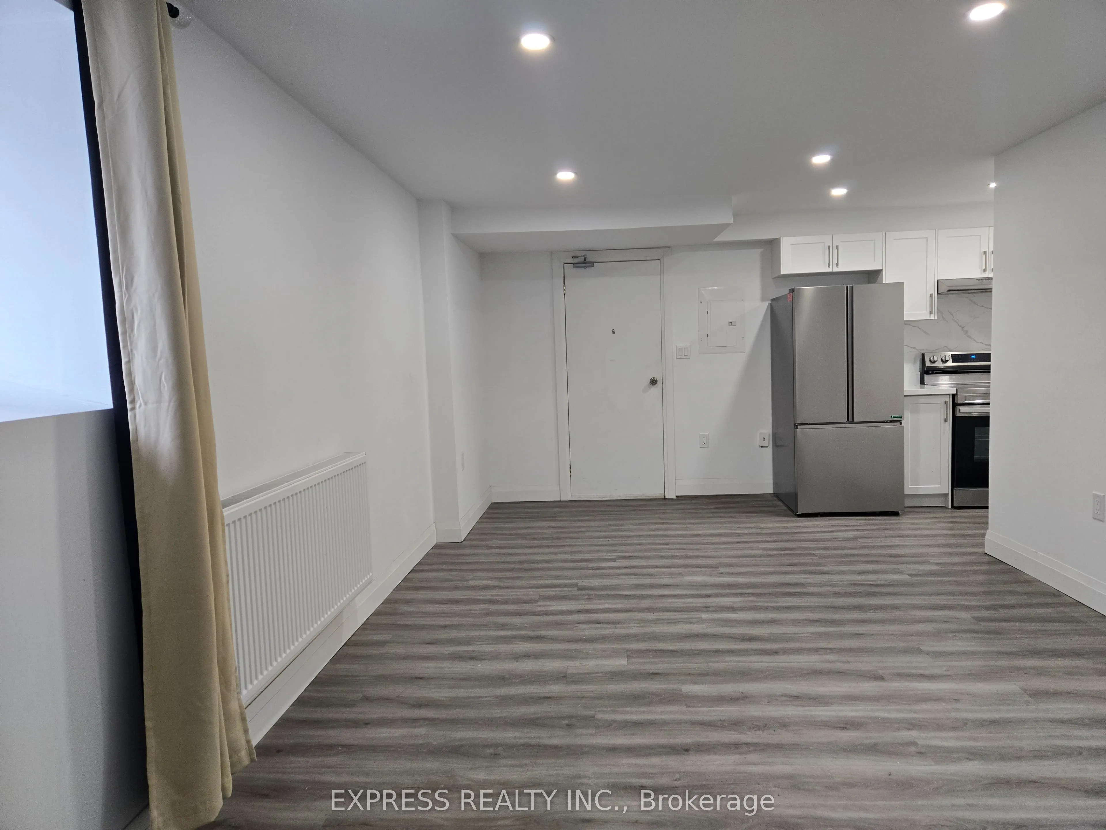 252 James Street S, #4