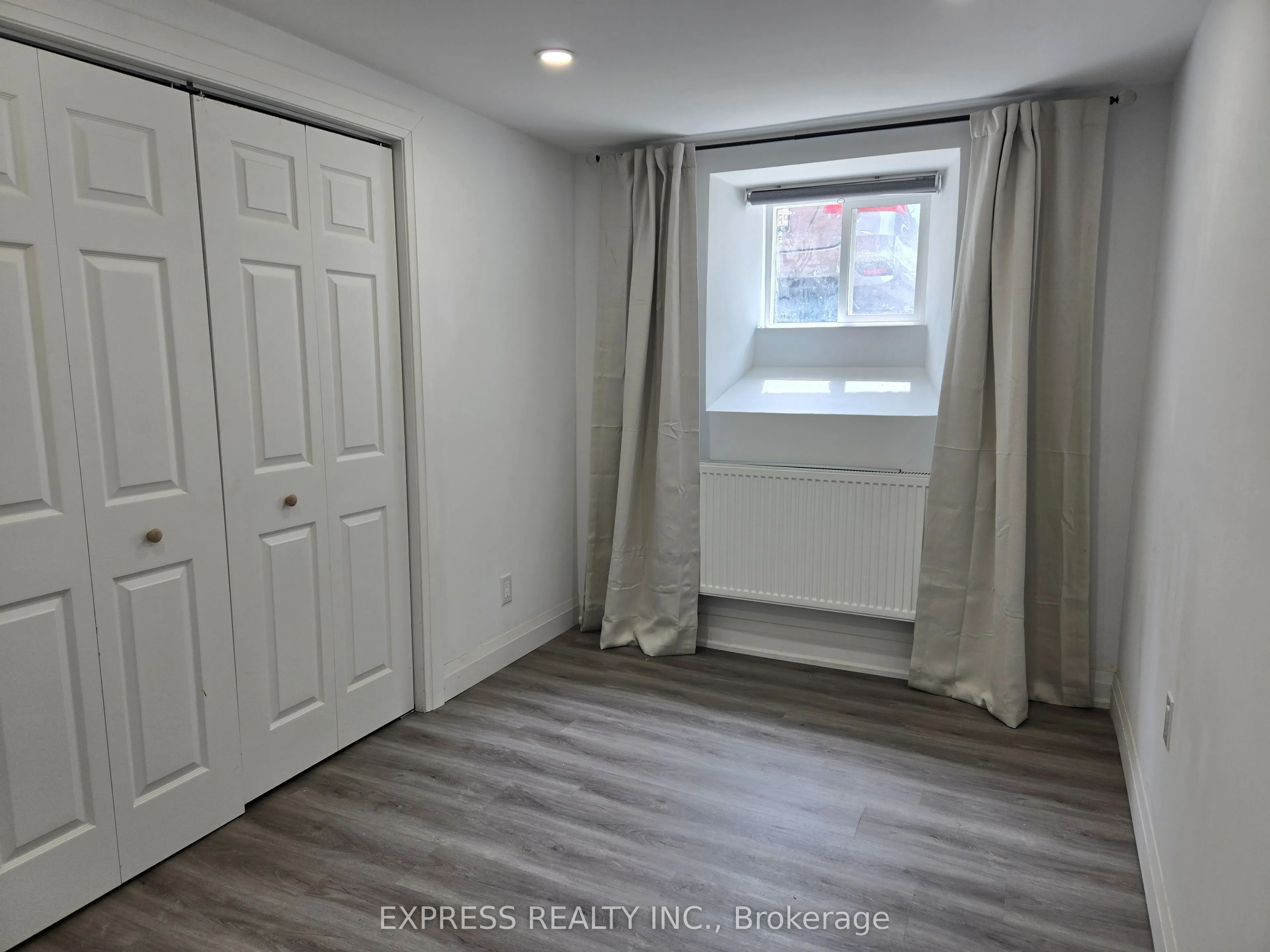 252 James Street S, #4