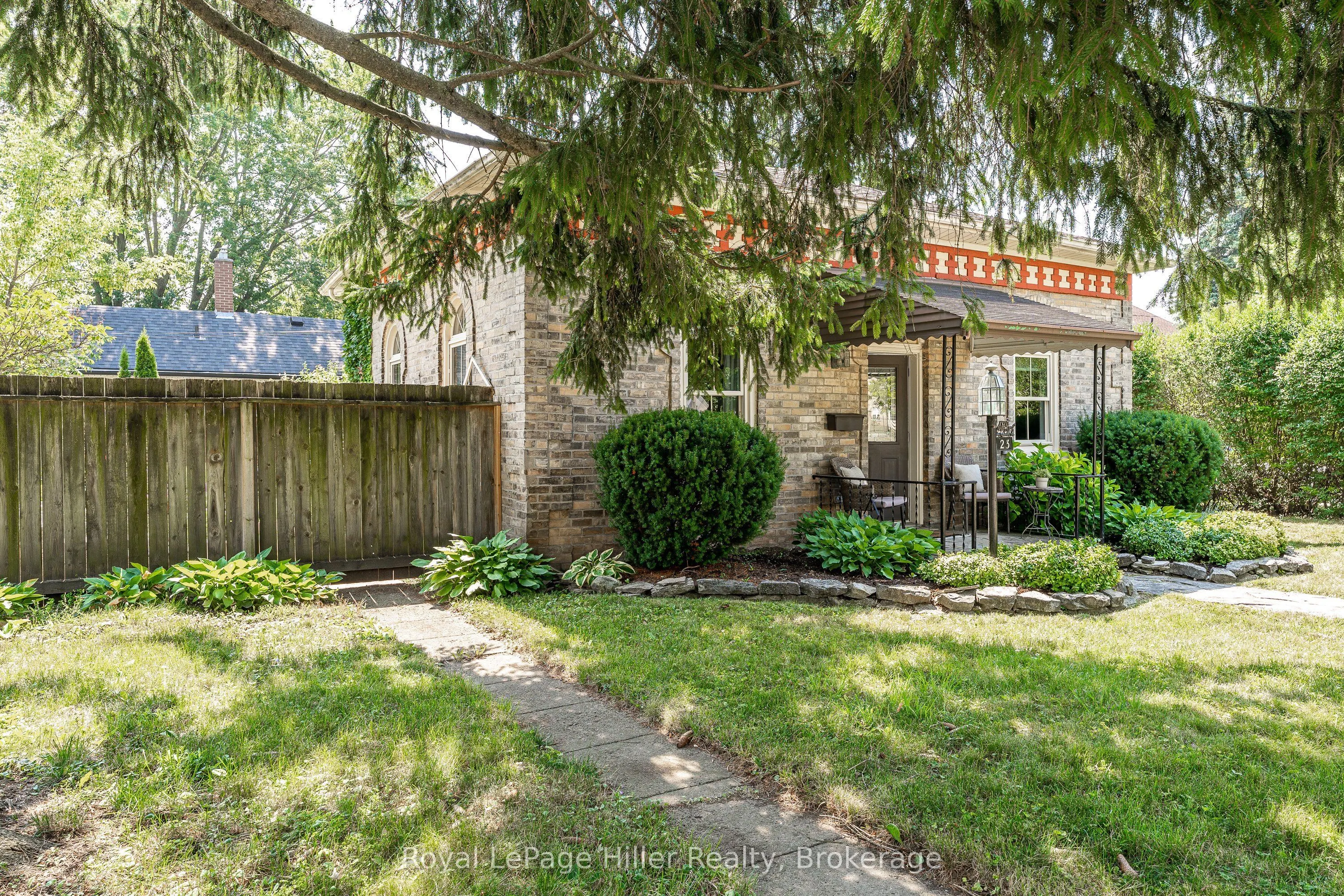 23 Grant Street