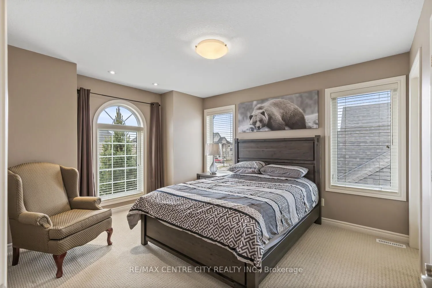 458 Eagletrace Drive