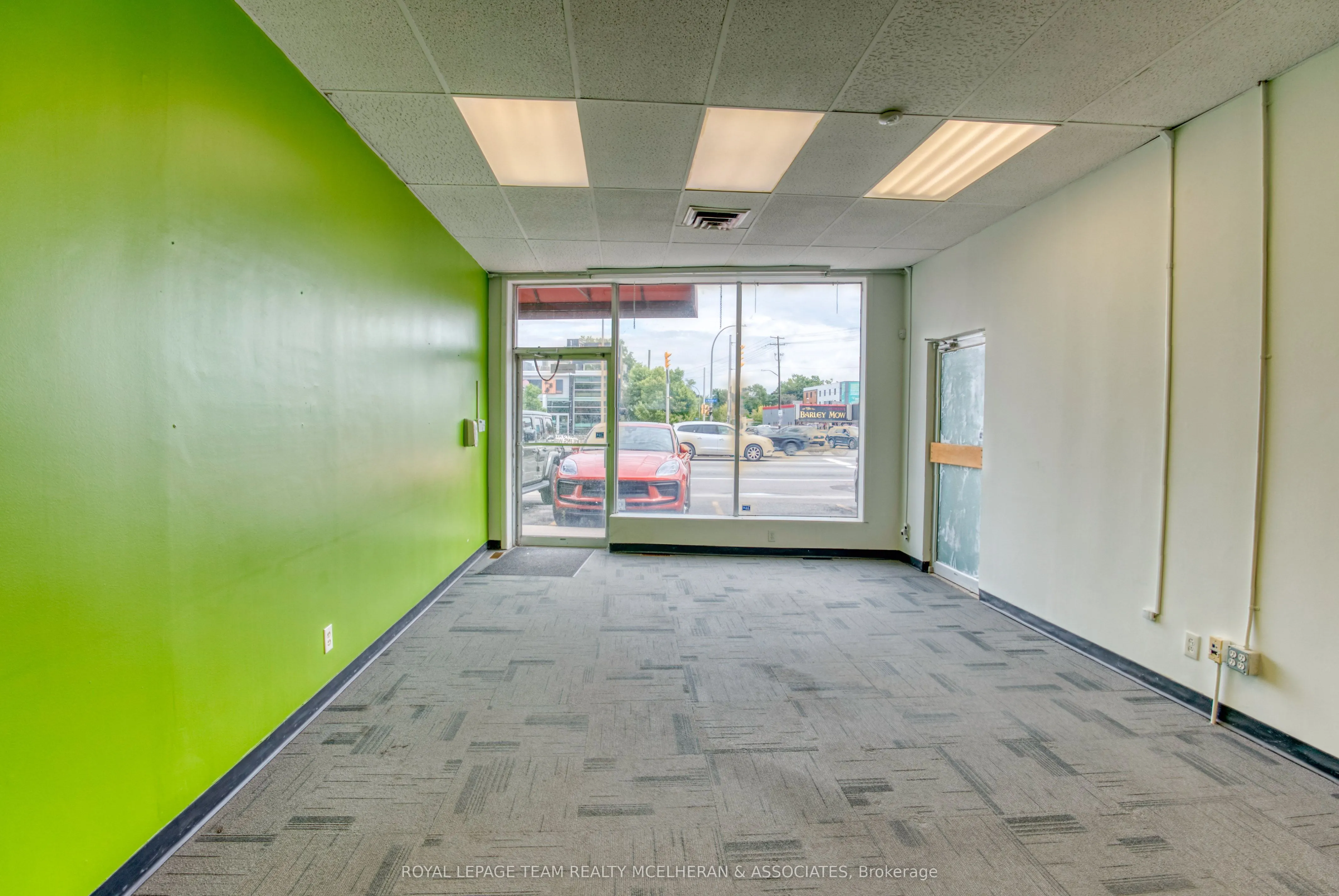 1532 Merivale Road