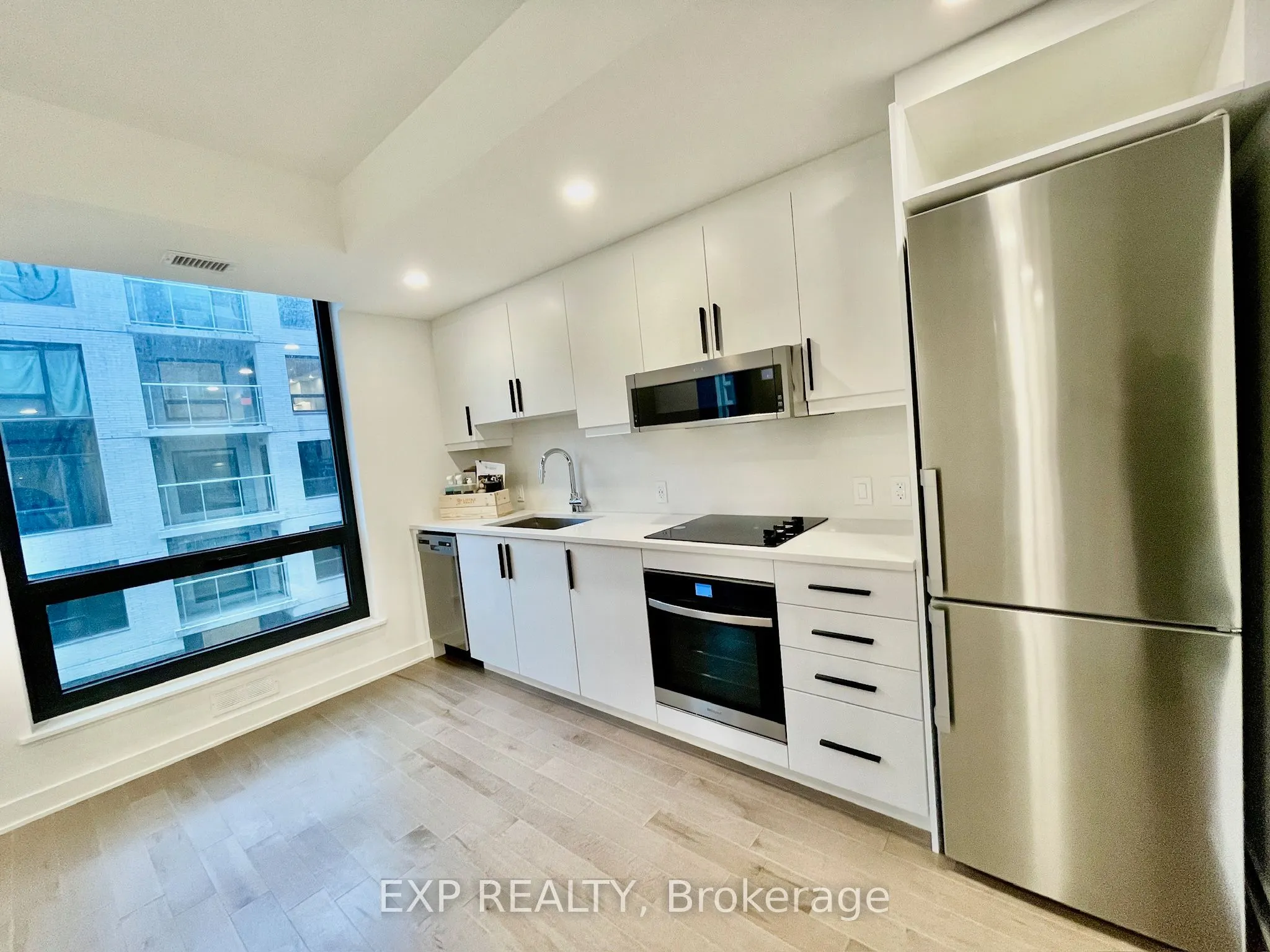 340 Queen Street, #708