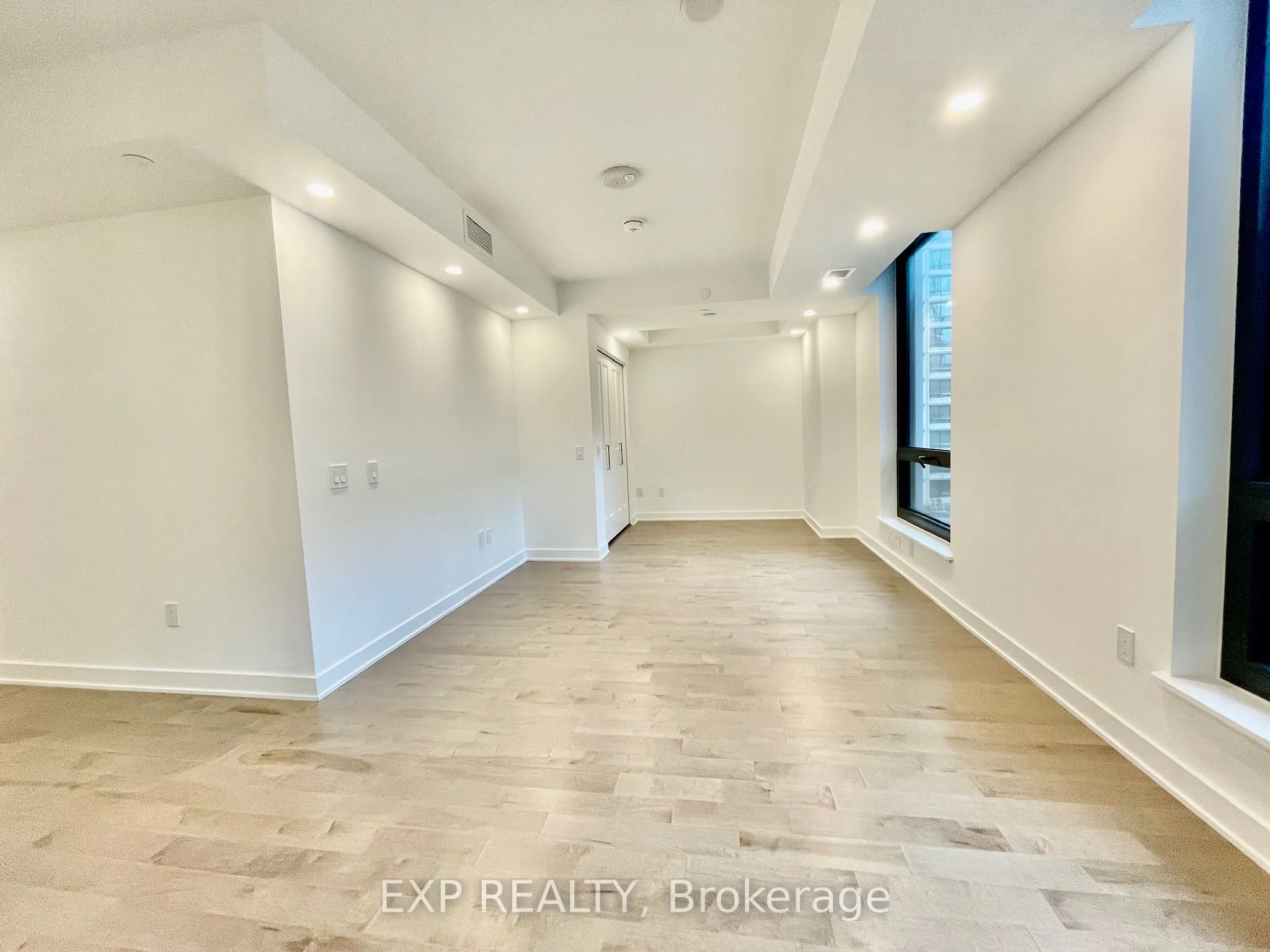 340 Queen Street, #708