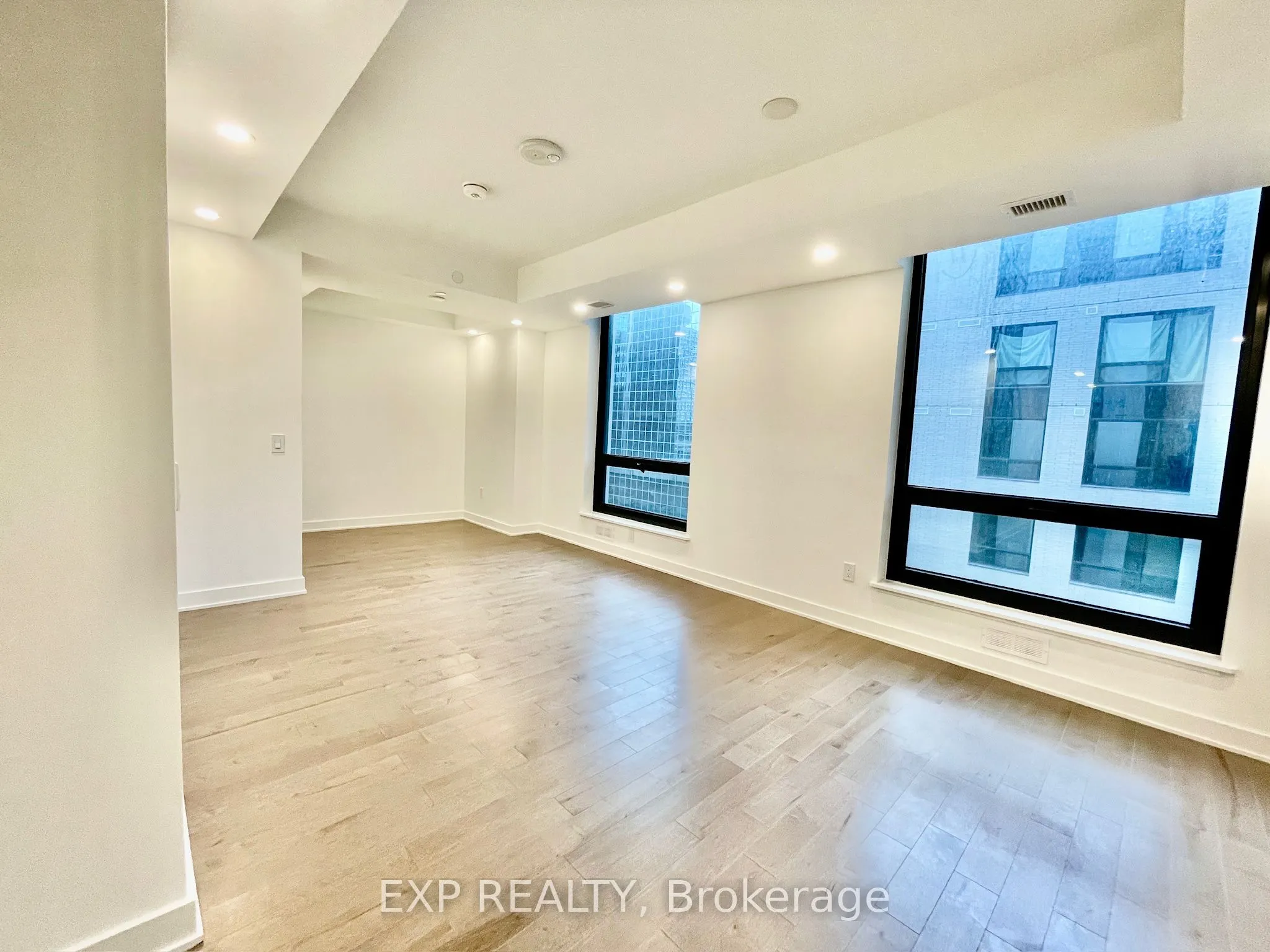 340 Queen Street, #708