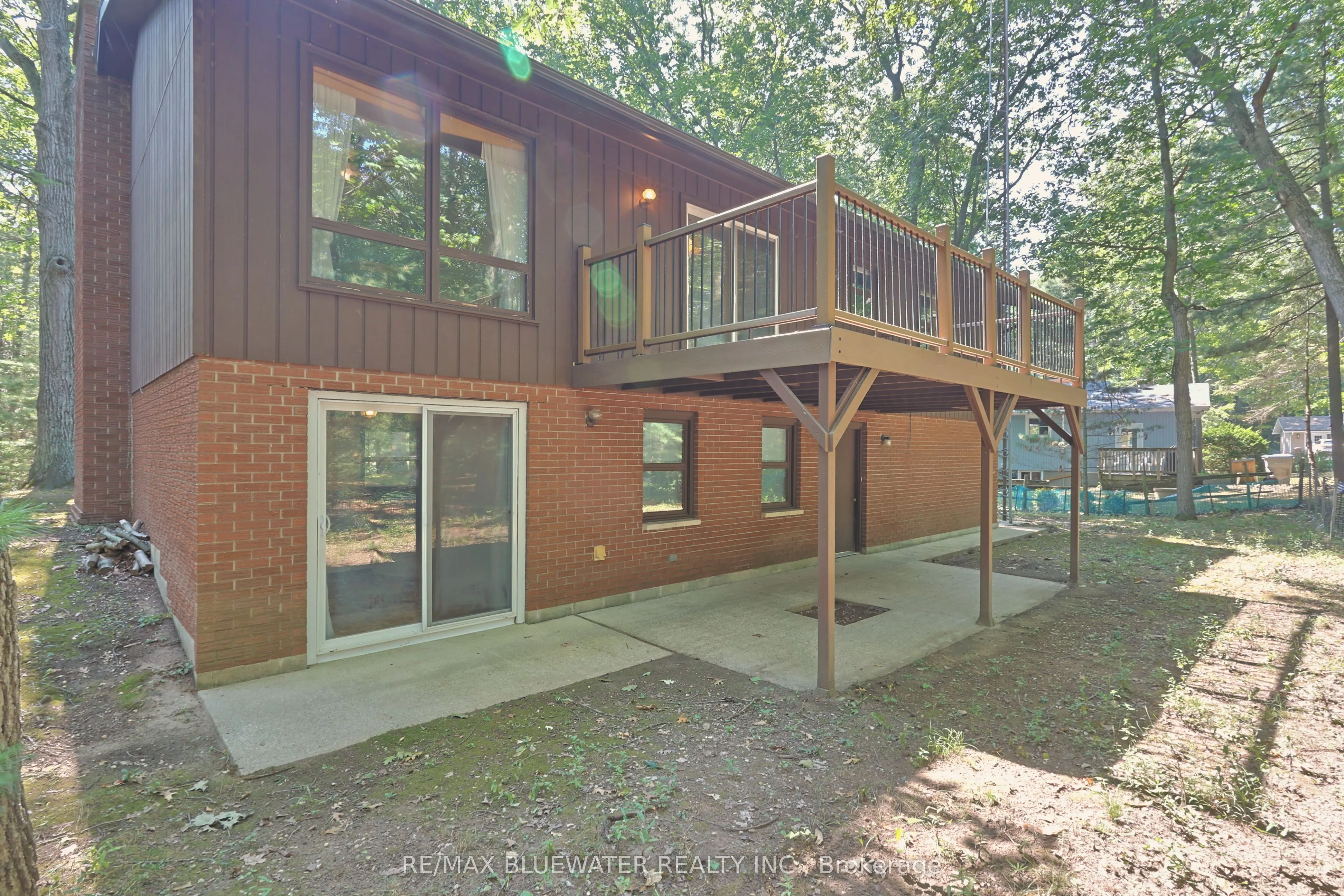 10346 Pines Parkway
