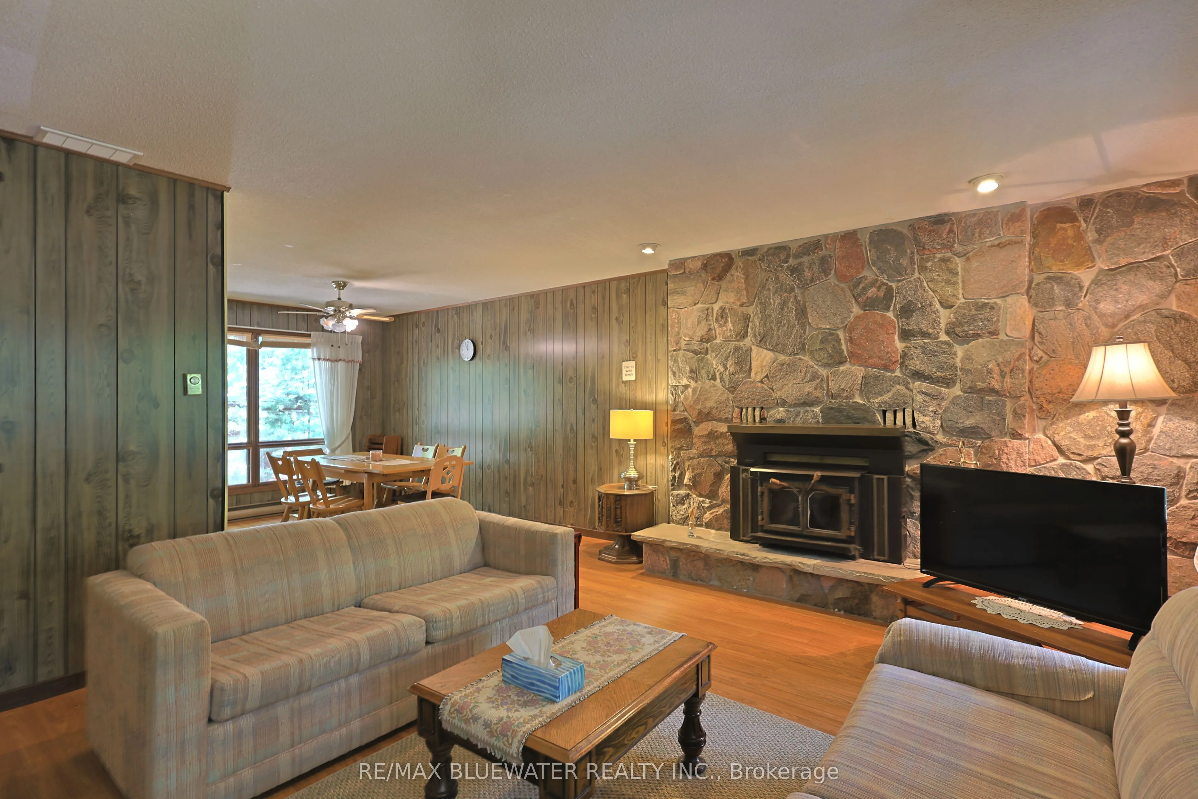 10346 Pines Parkway