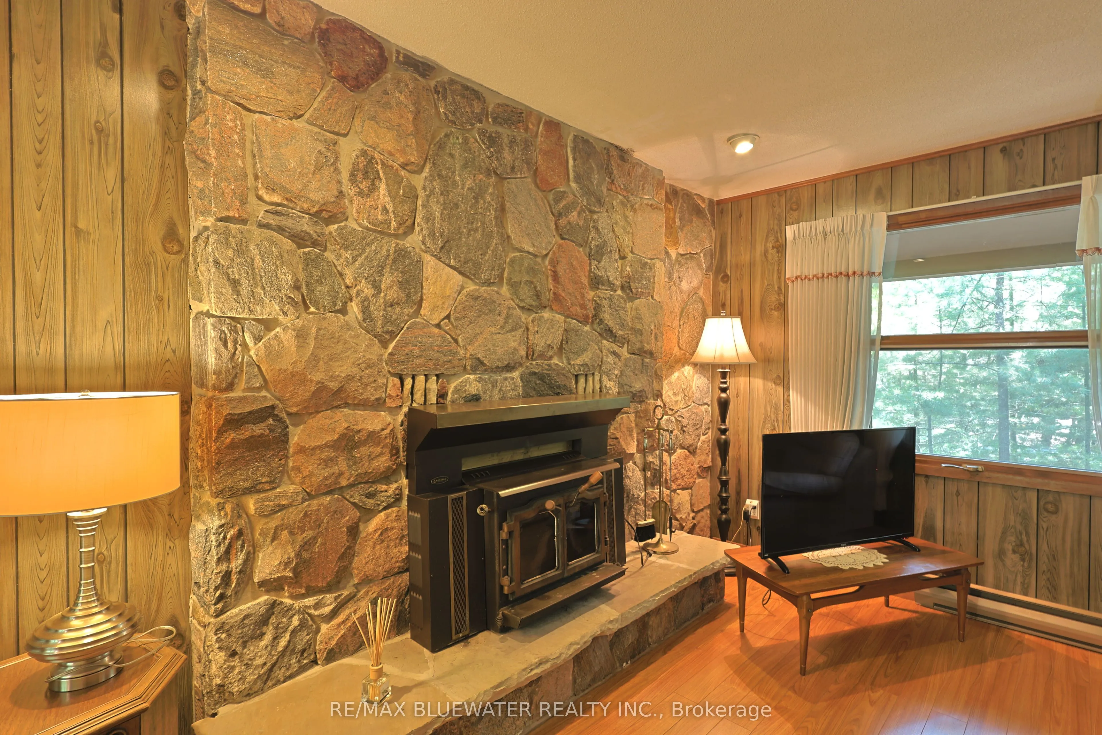 10346 Pines Parkway