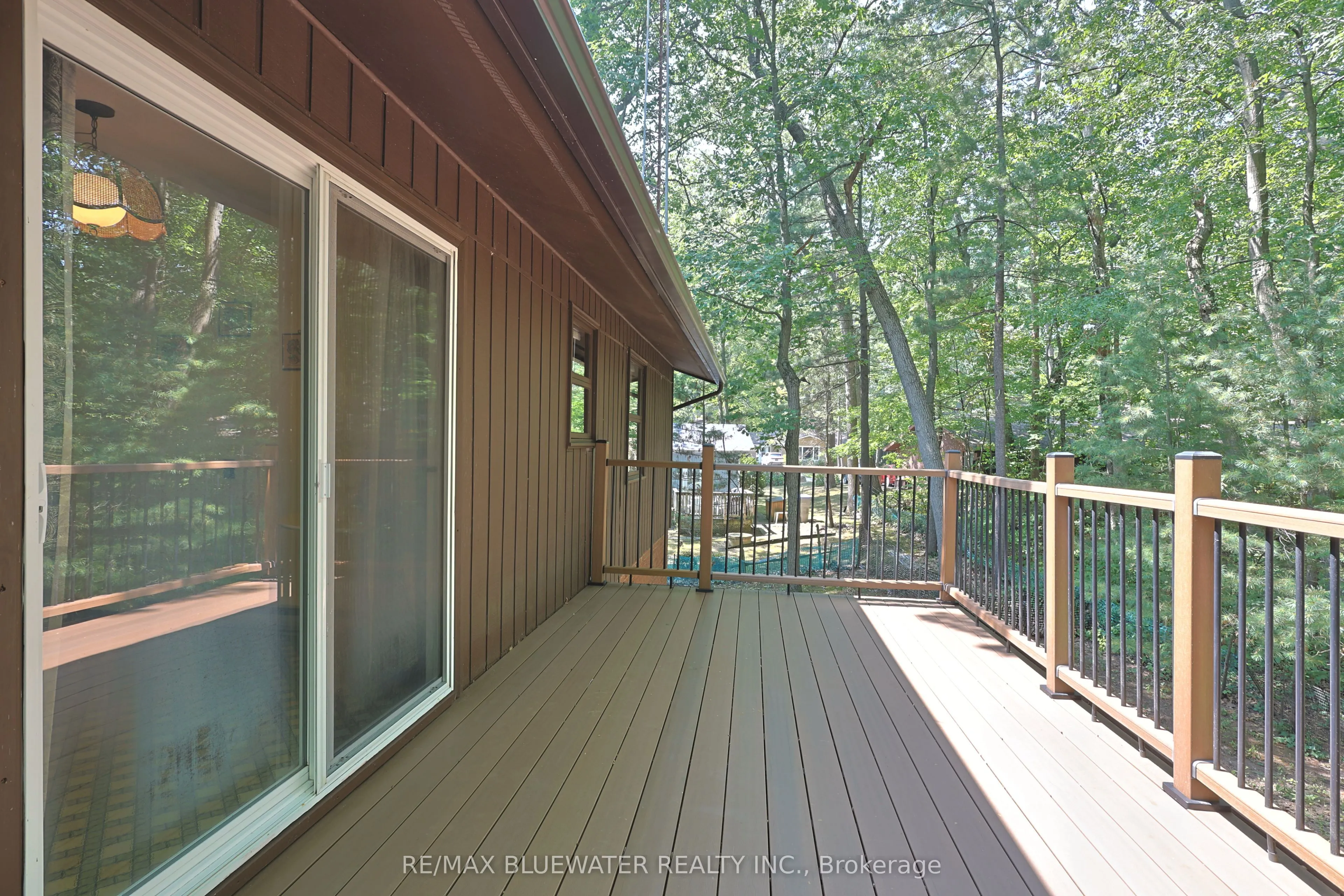 10346 Pines Parkway
