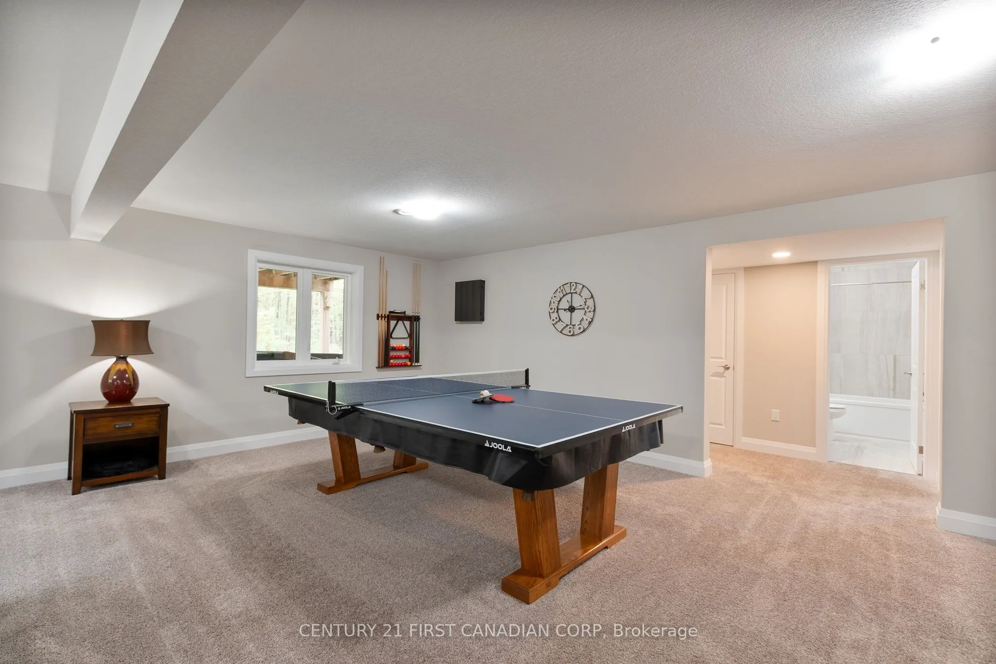 52 Kemp Crescent
