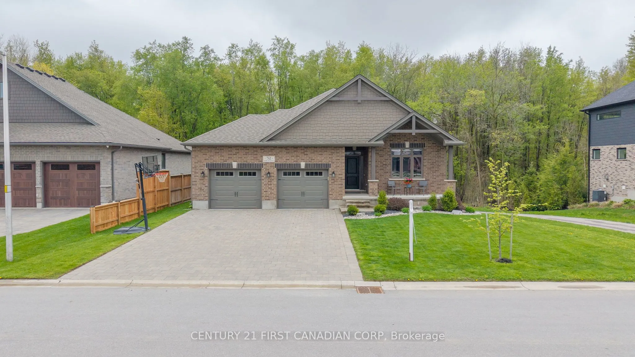 52 Kemp Crescent