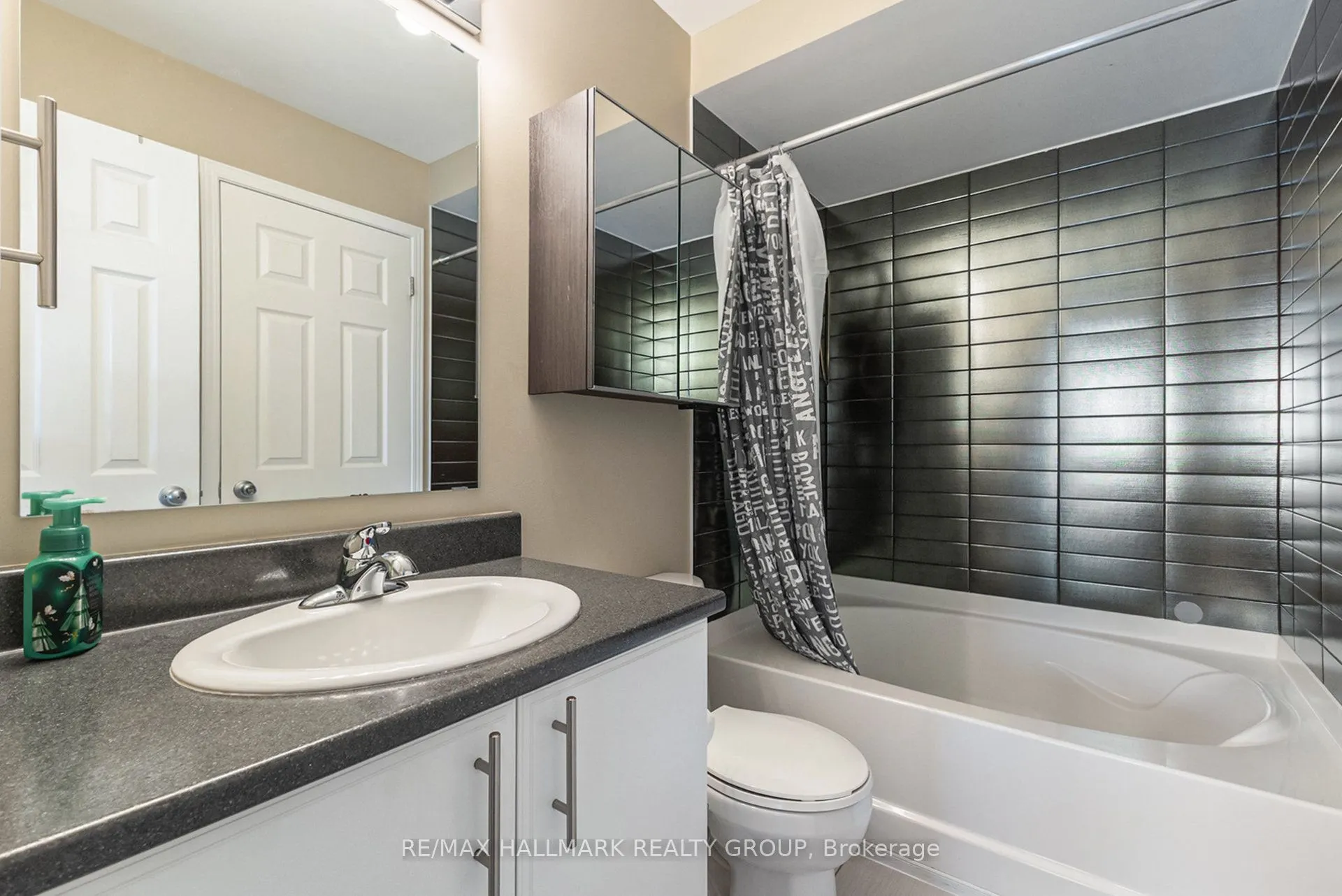 327 Galston Private, #16