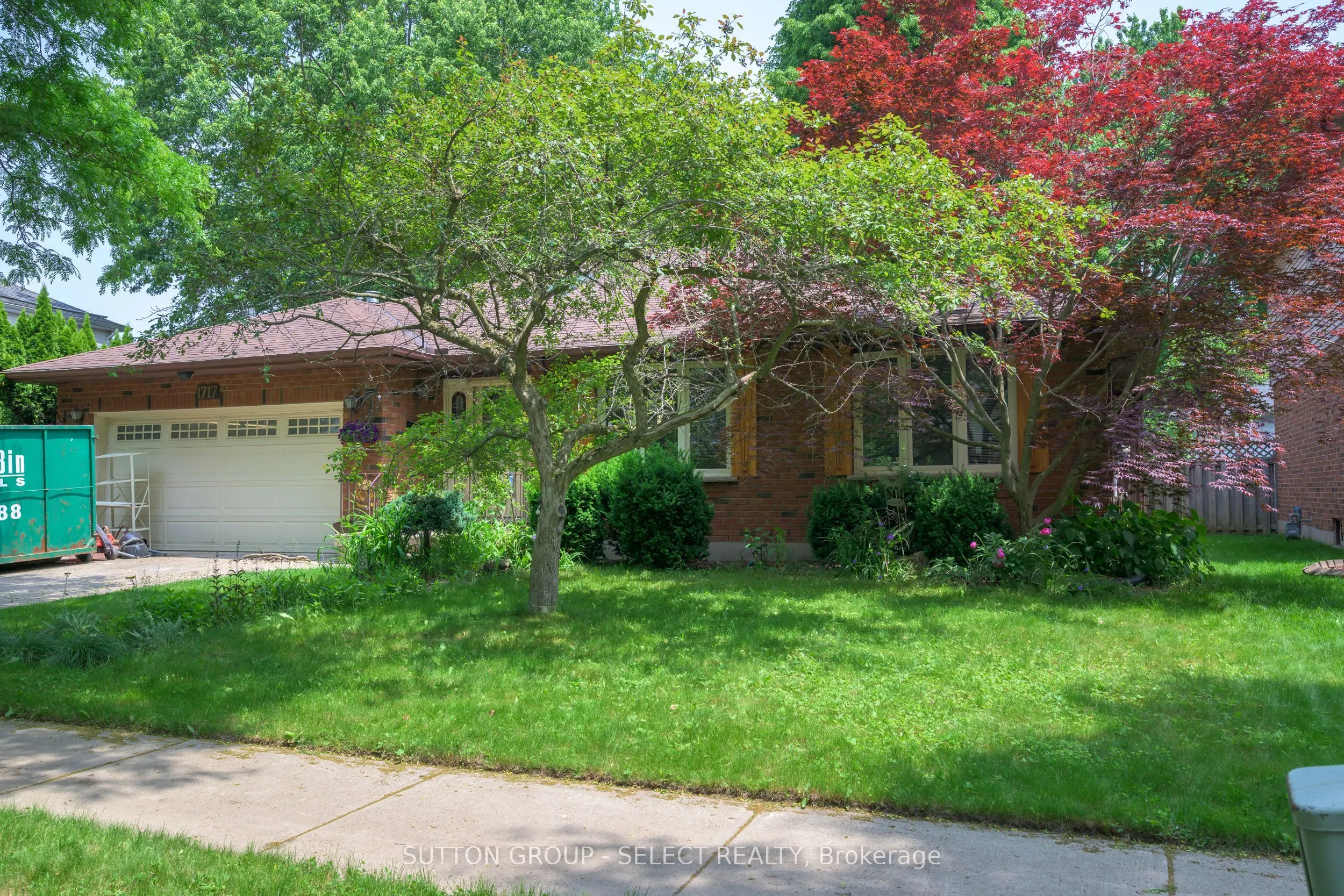 1717 Phillbrook Crescent