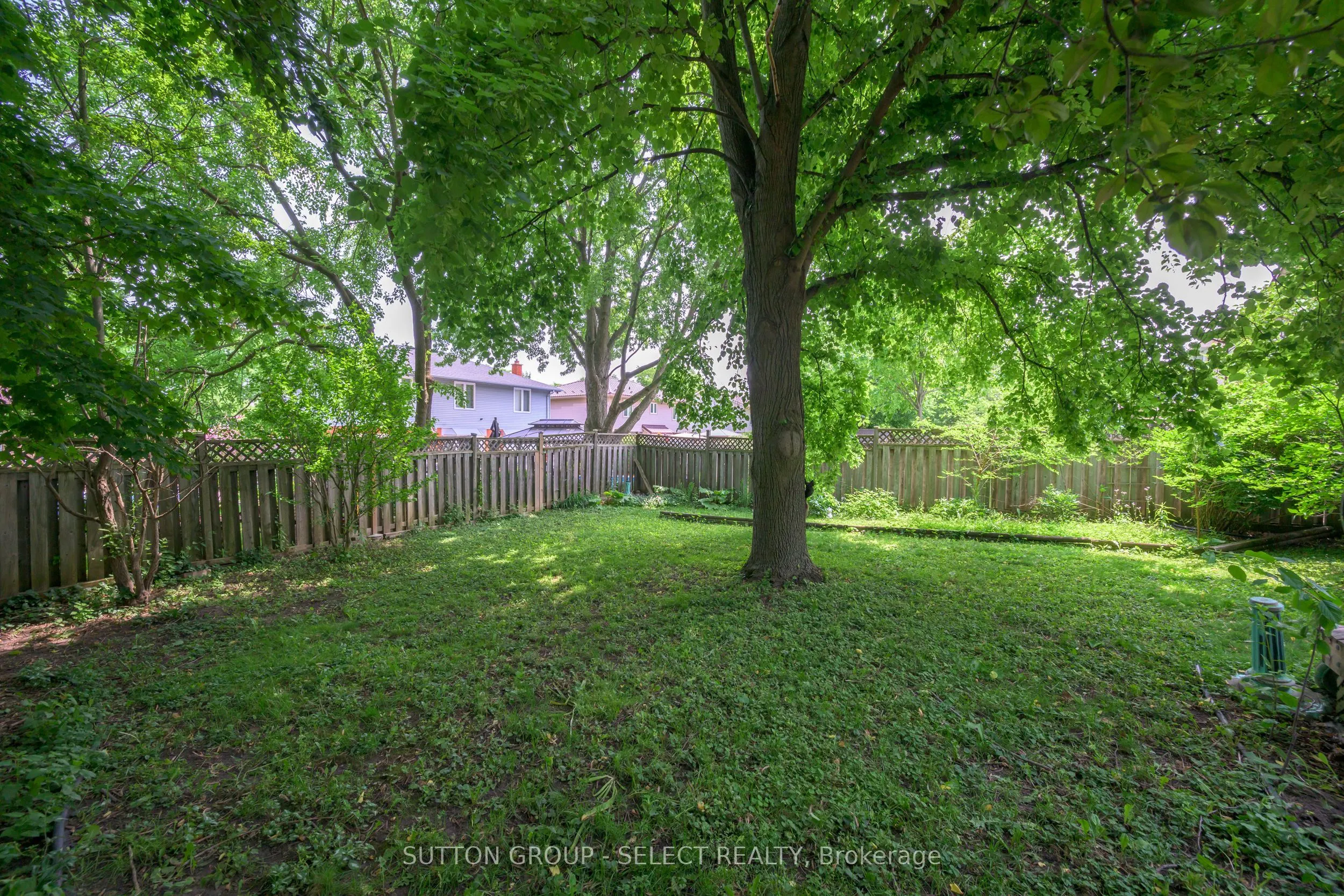 1717 Phillbrook Crescent