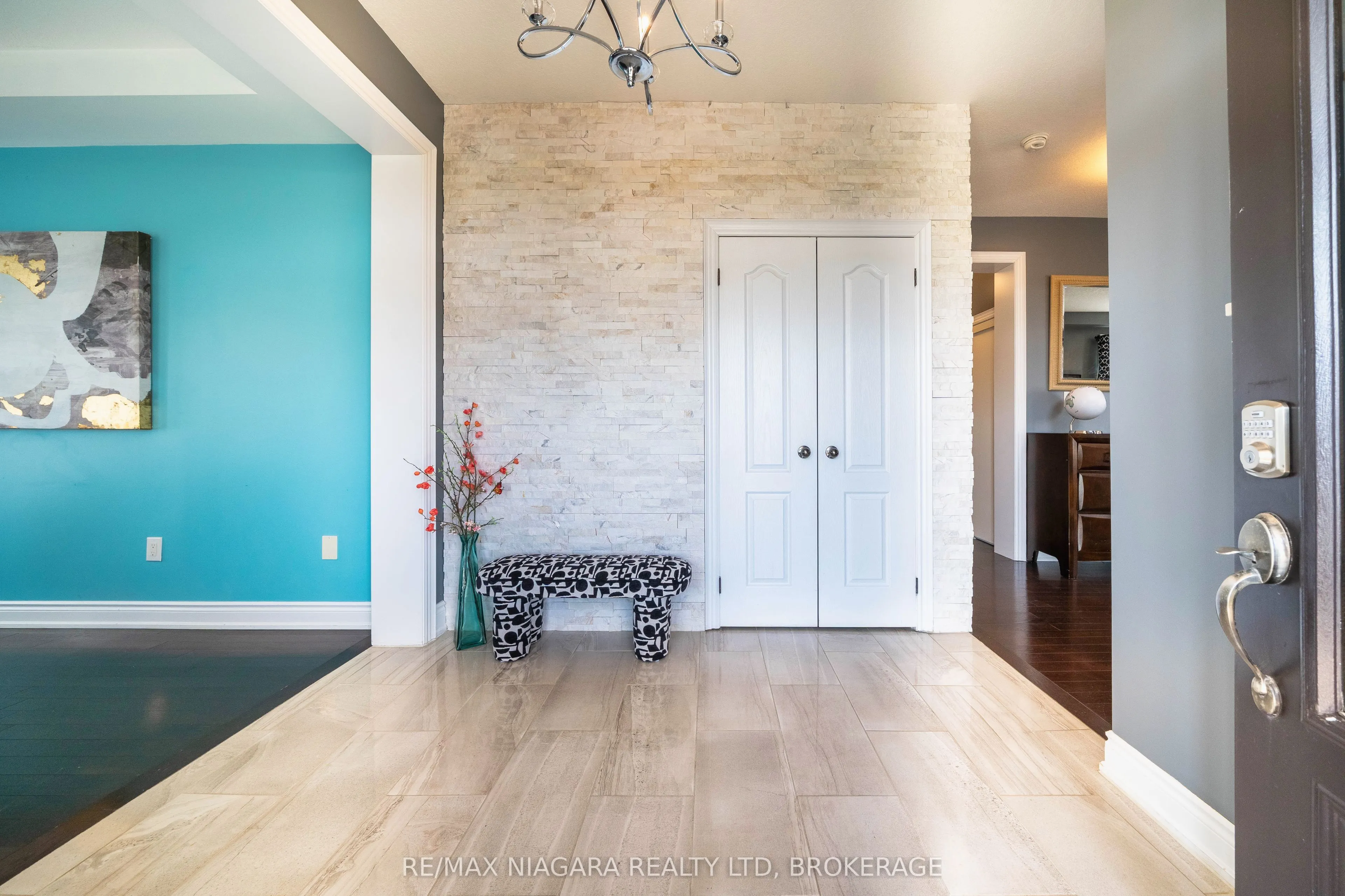 8285 ELDERBERRY Drive