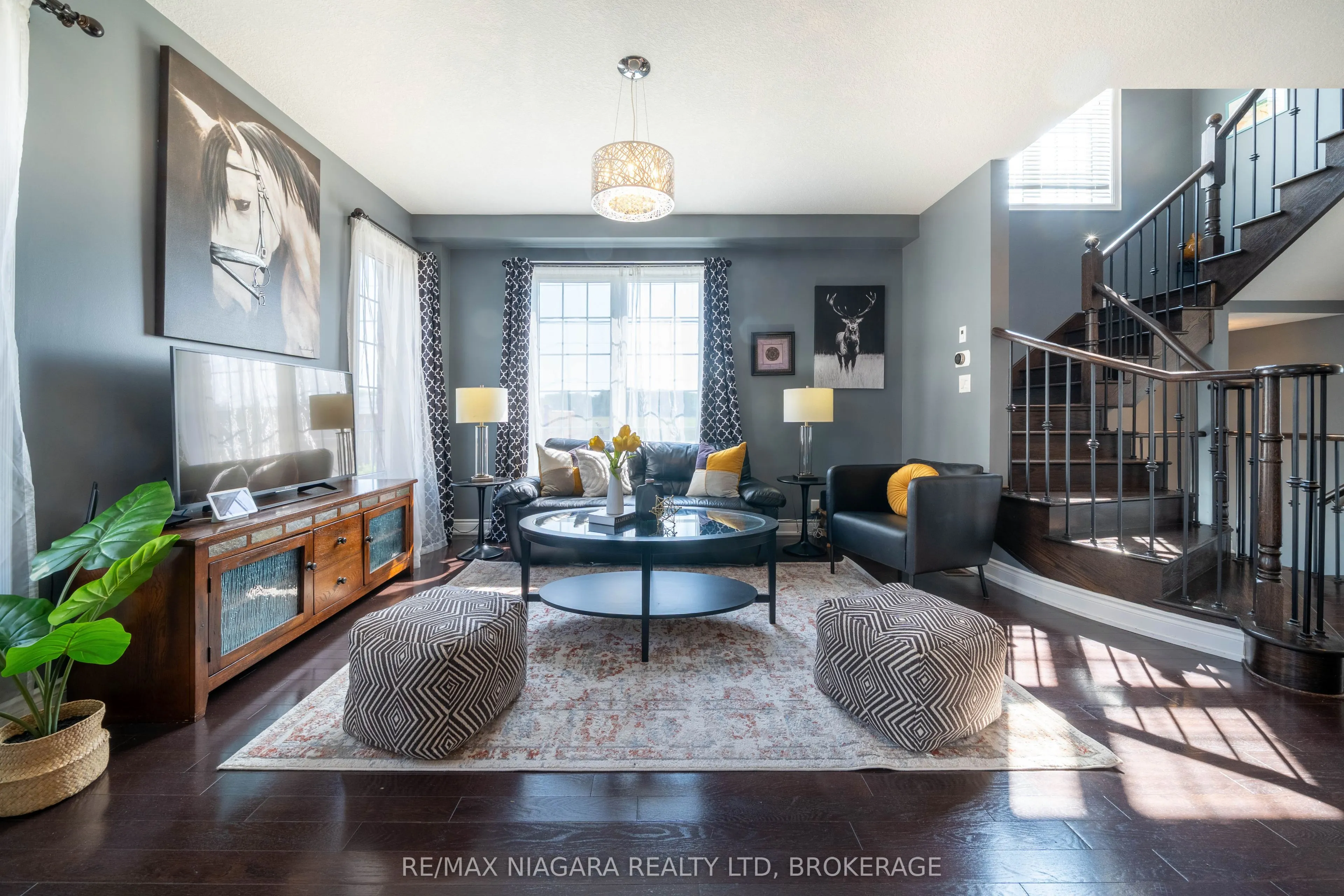 8285 ELDERBERRY Drive
