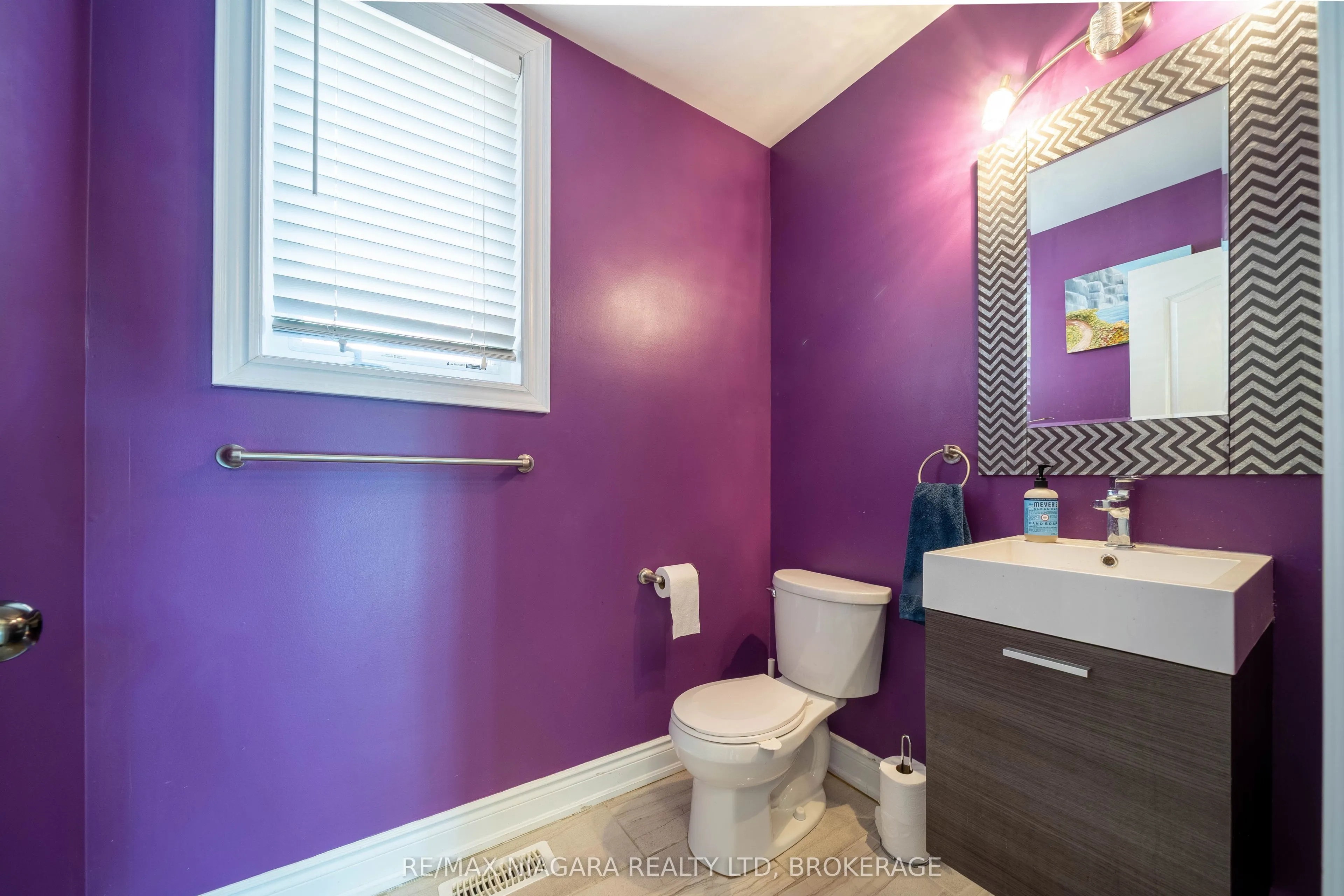 8285 ELDERBERRY Drive