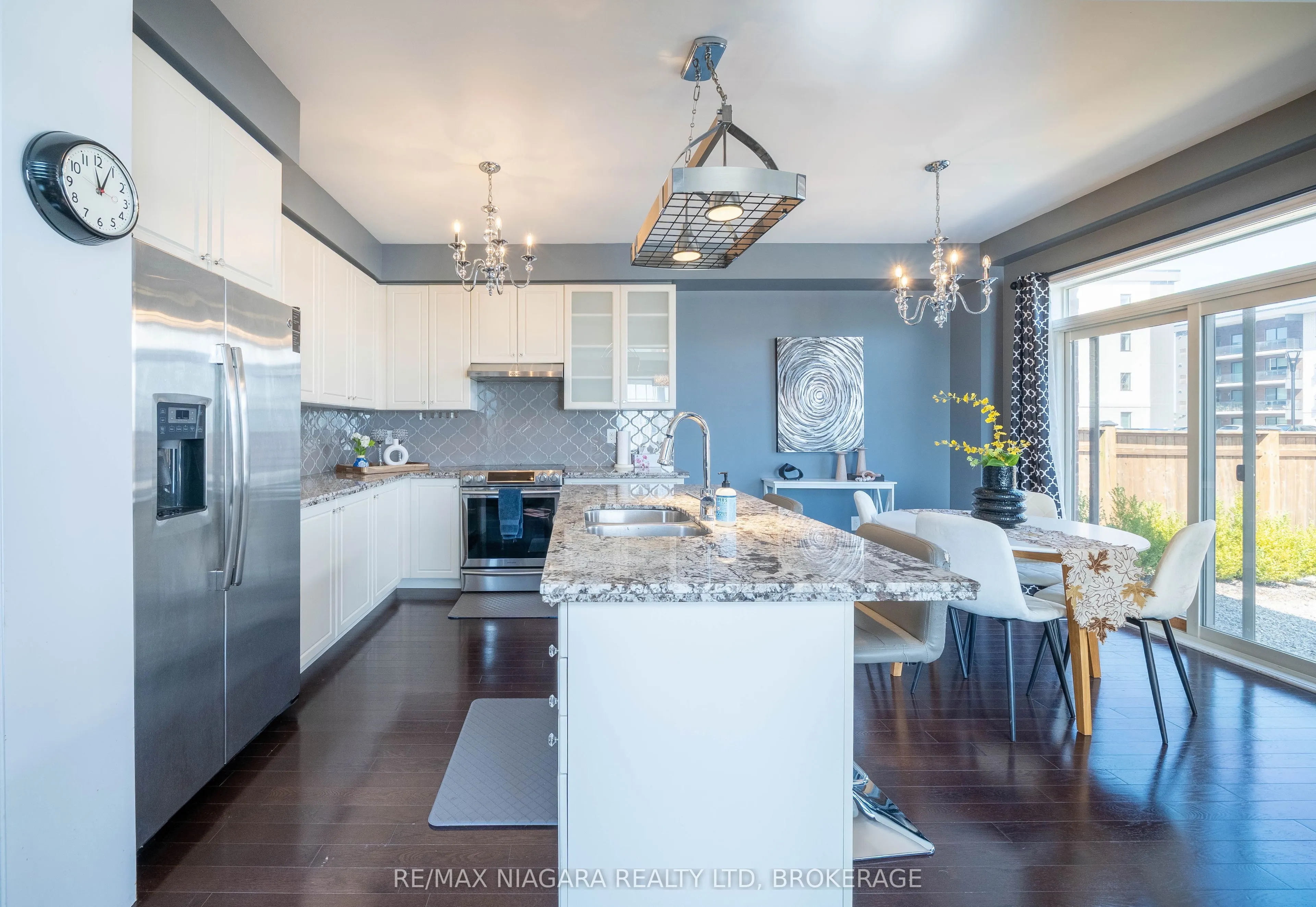 8285 ELDERBERRY Drive