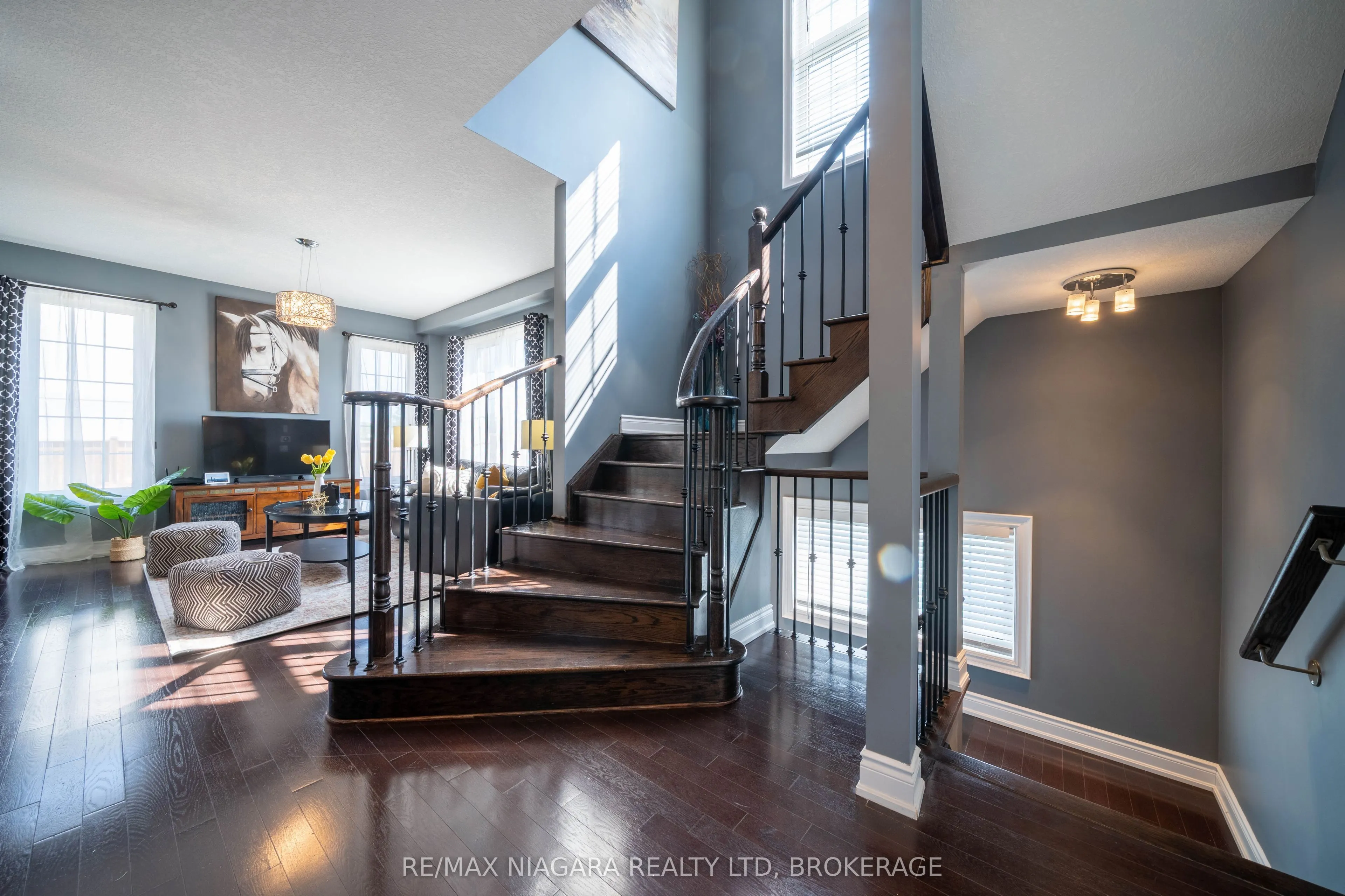 8285 ELDERBERRY Drive