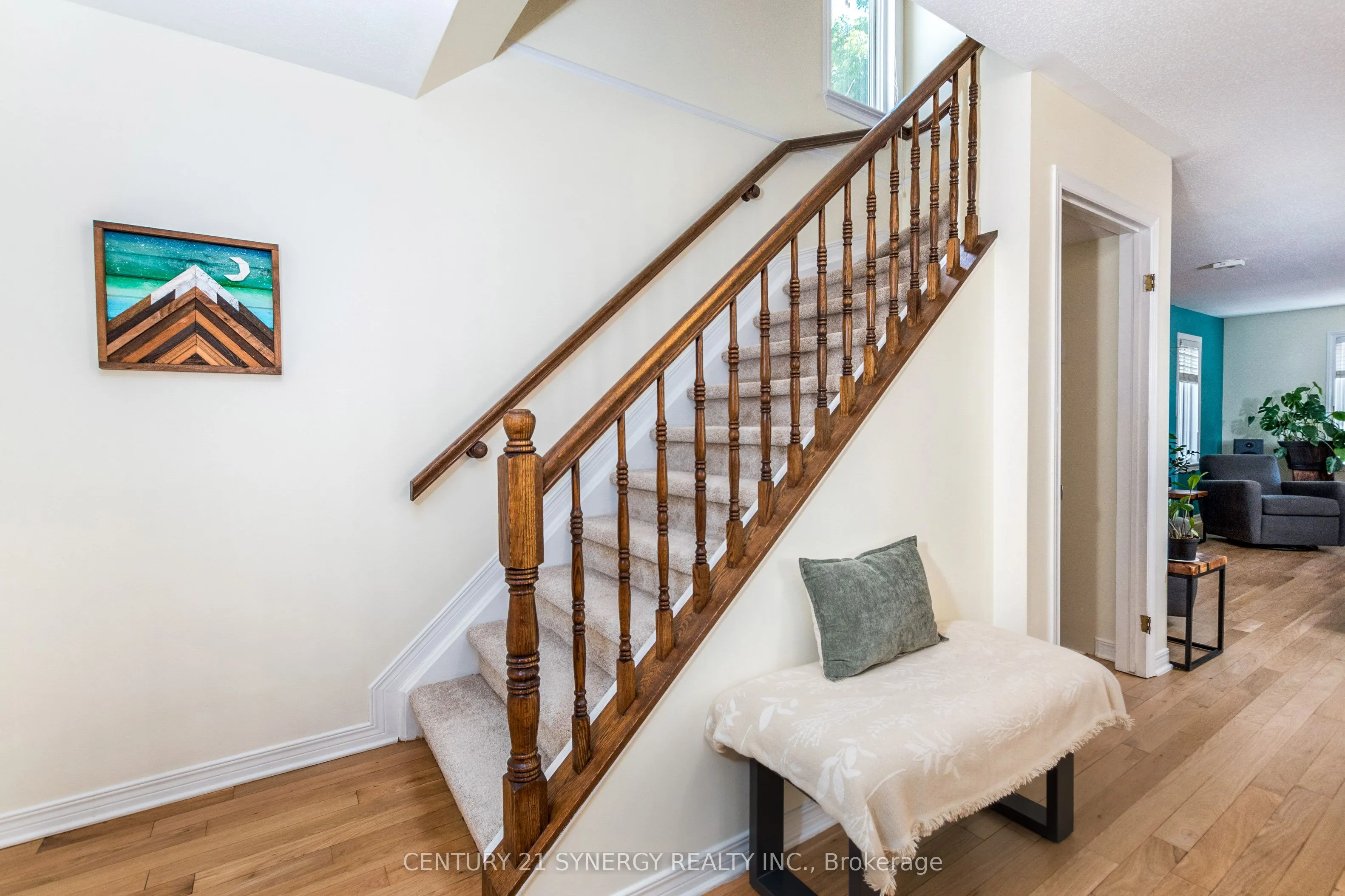 249 Markland Crescent E