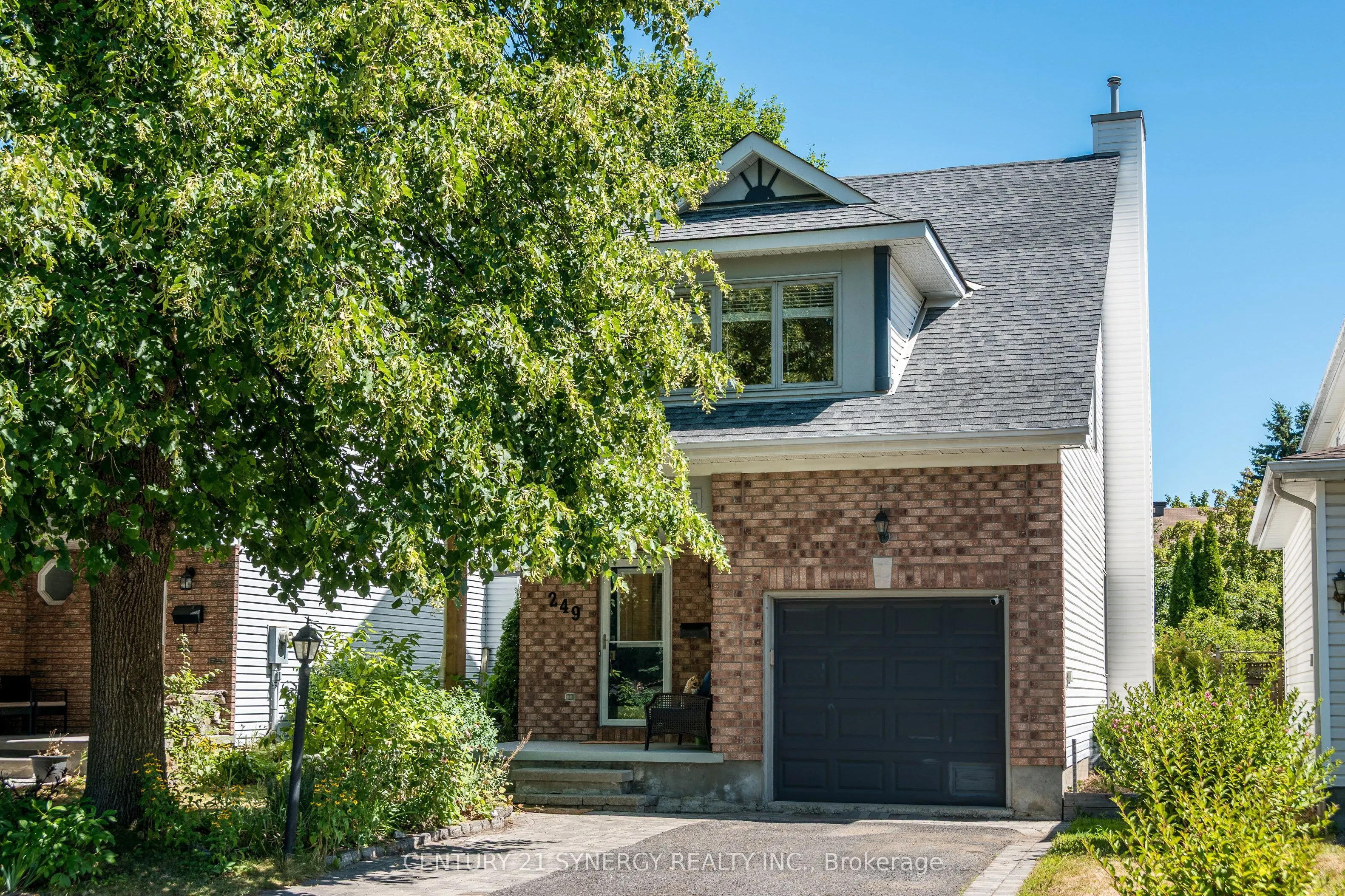 249 Markland Crescent E