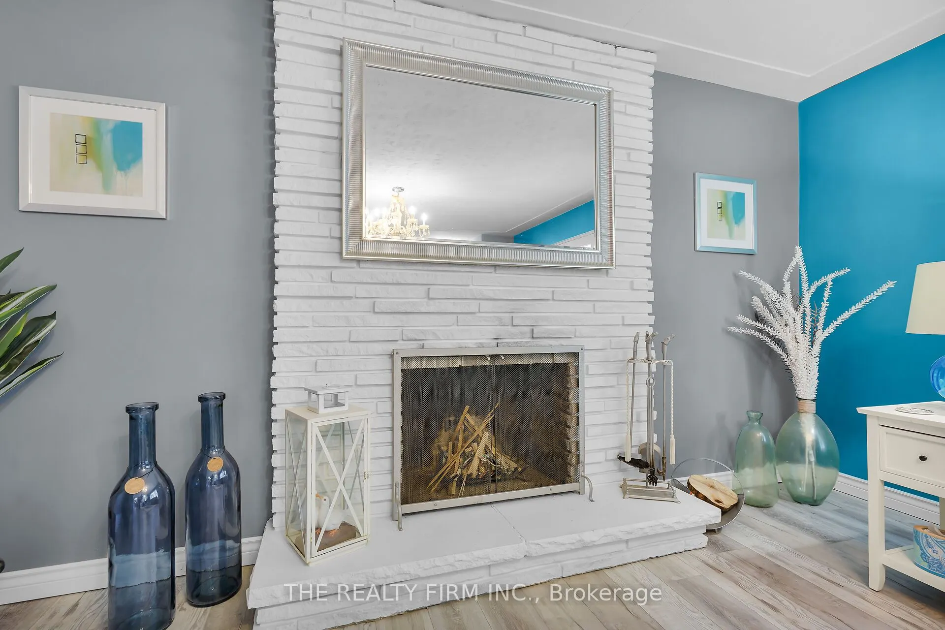 952 Eagle Crescent