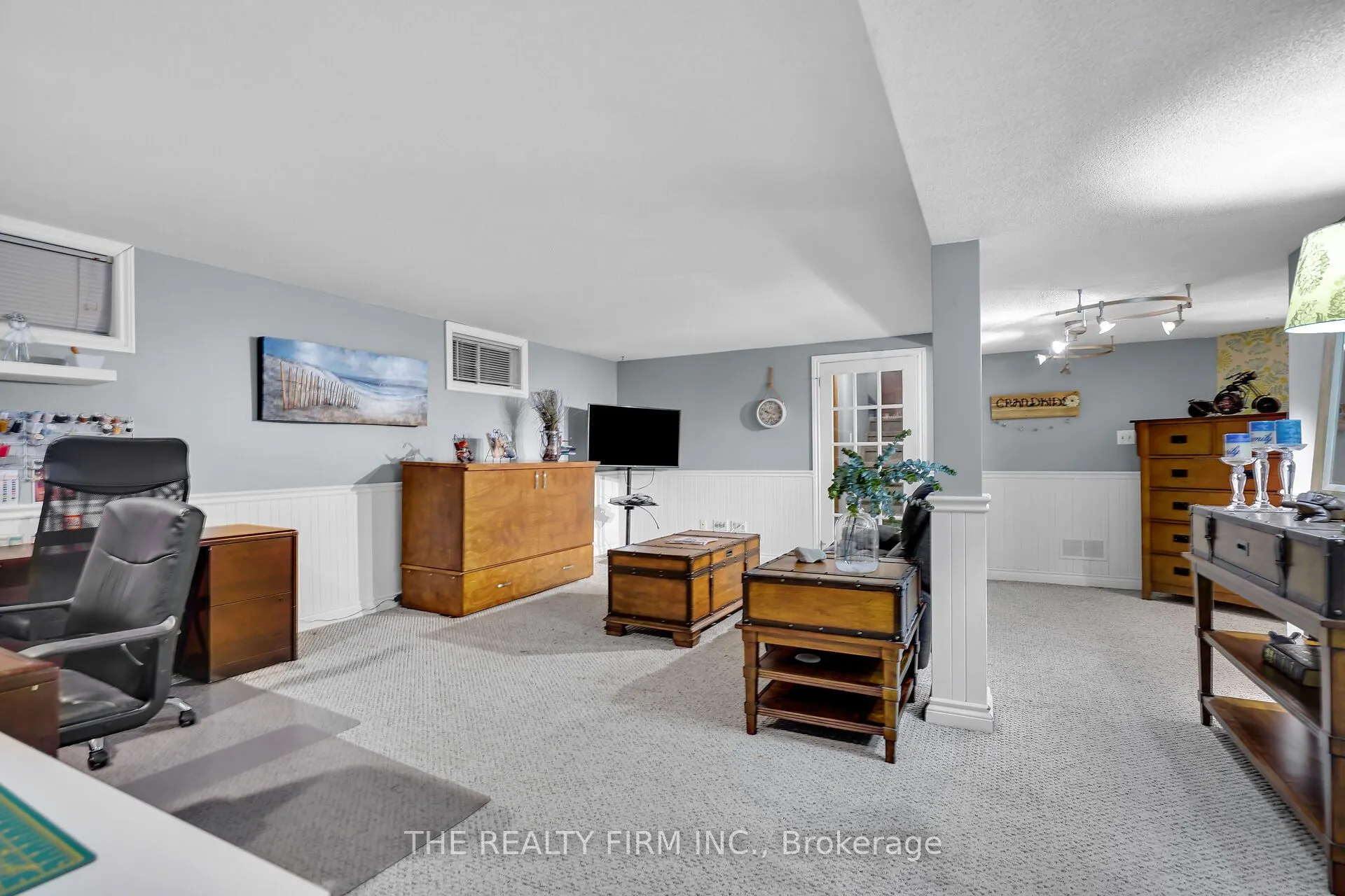952 Eagle Crescent