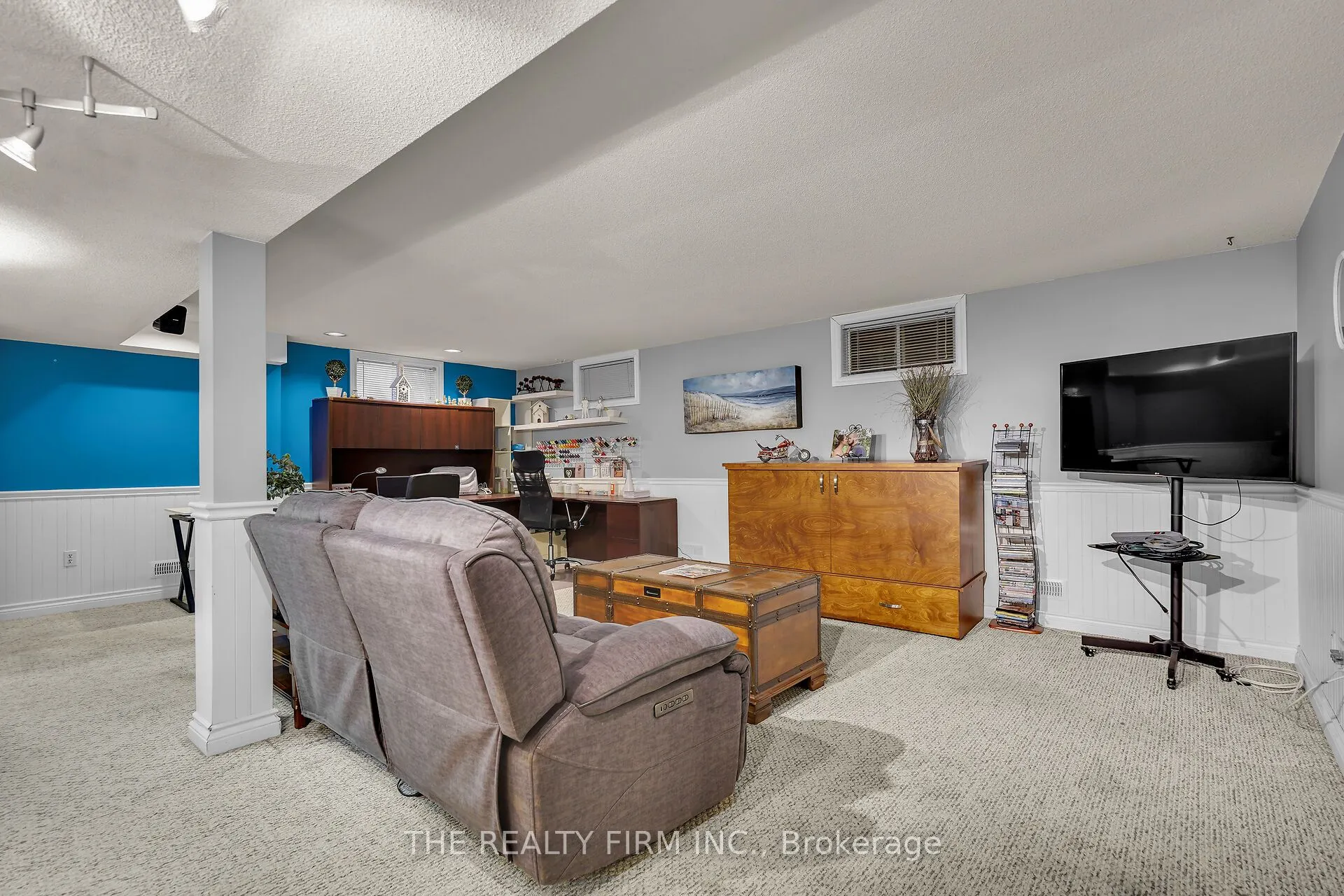 952 Eagle Crescent