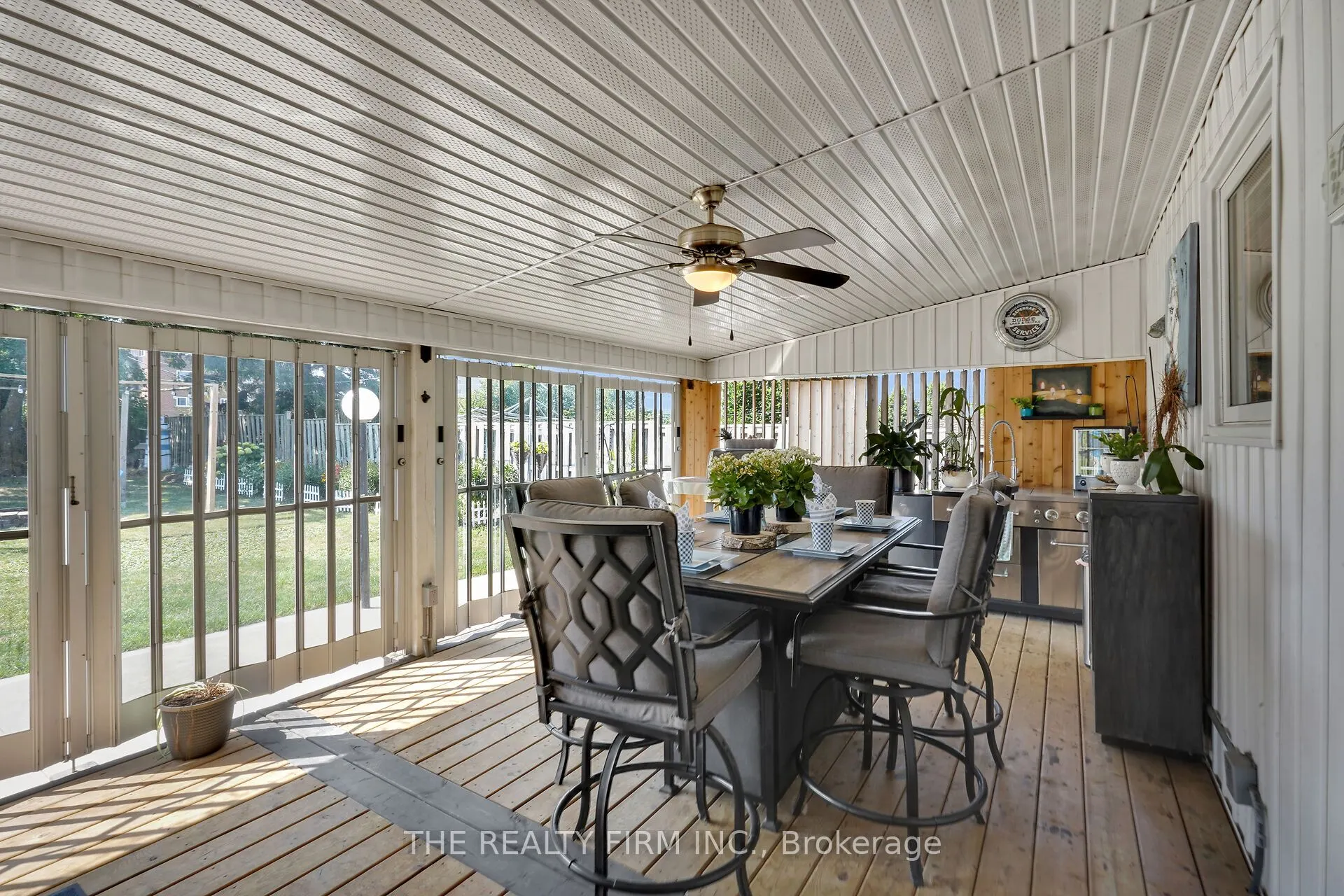 952 Eagle Crescent
