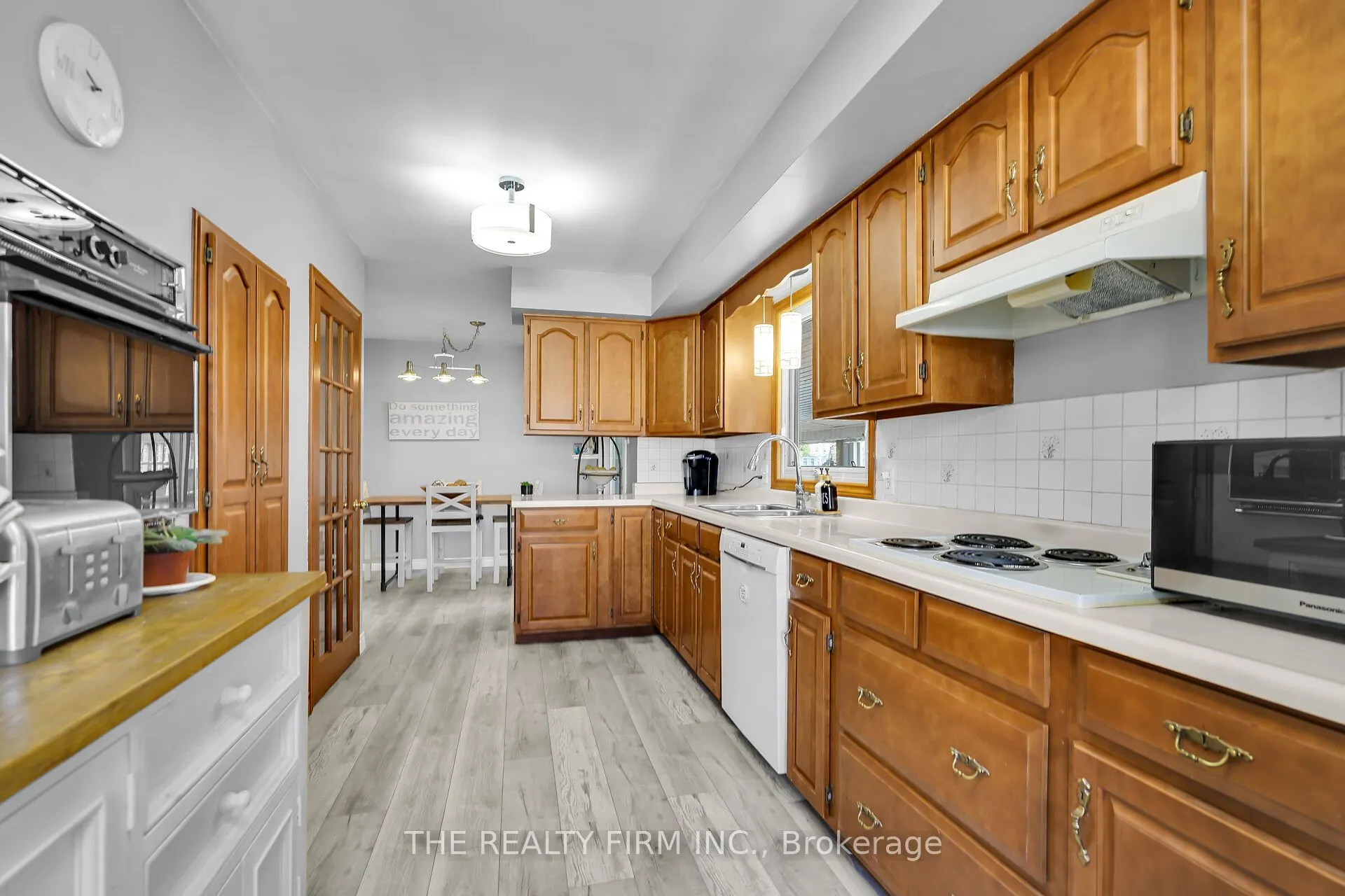 952 Eagle Crescent