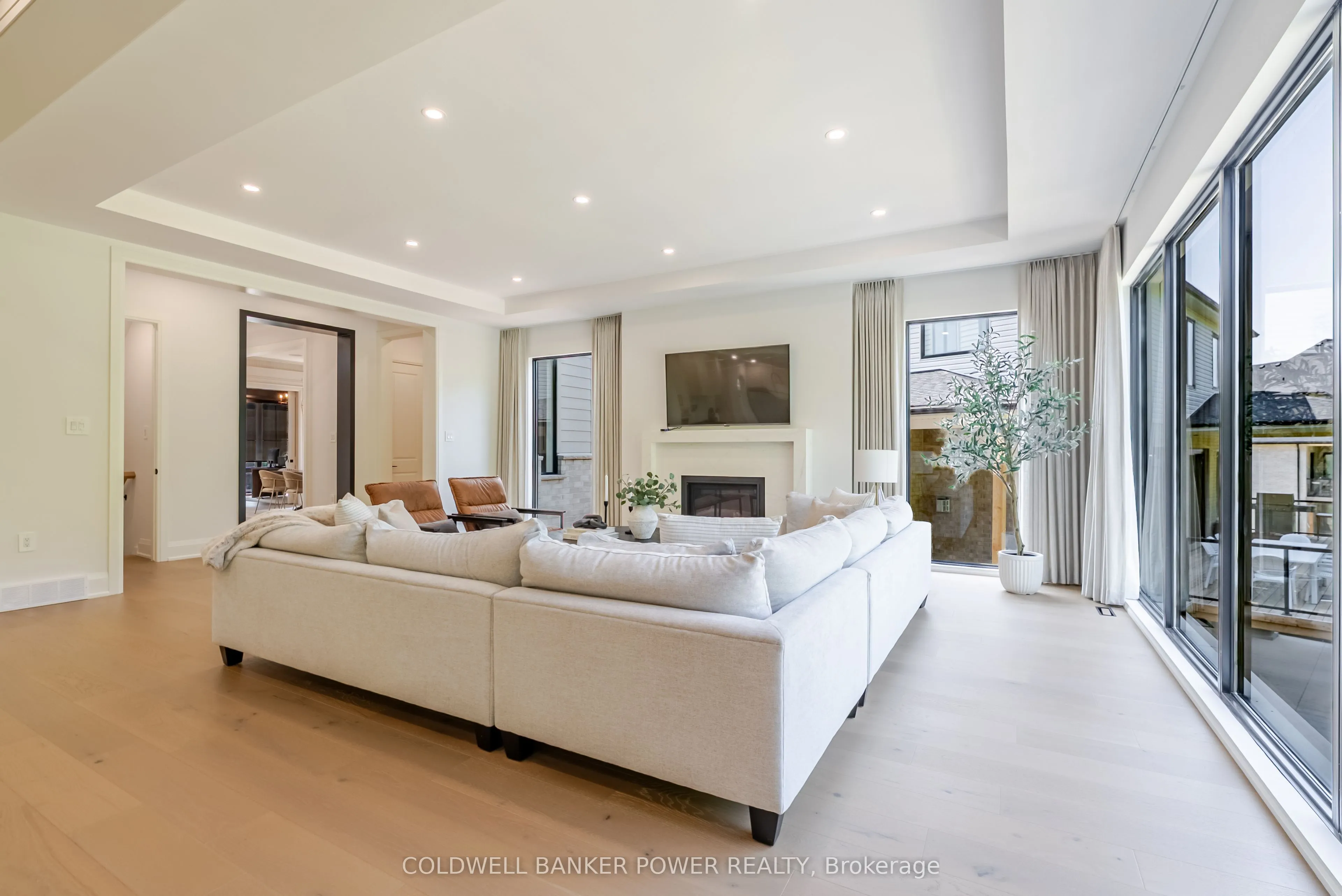 720 Apricot Drive, #14