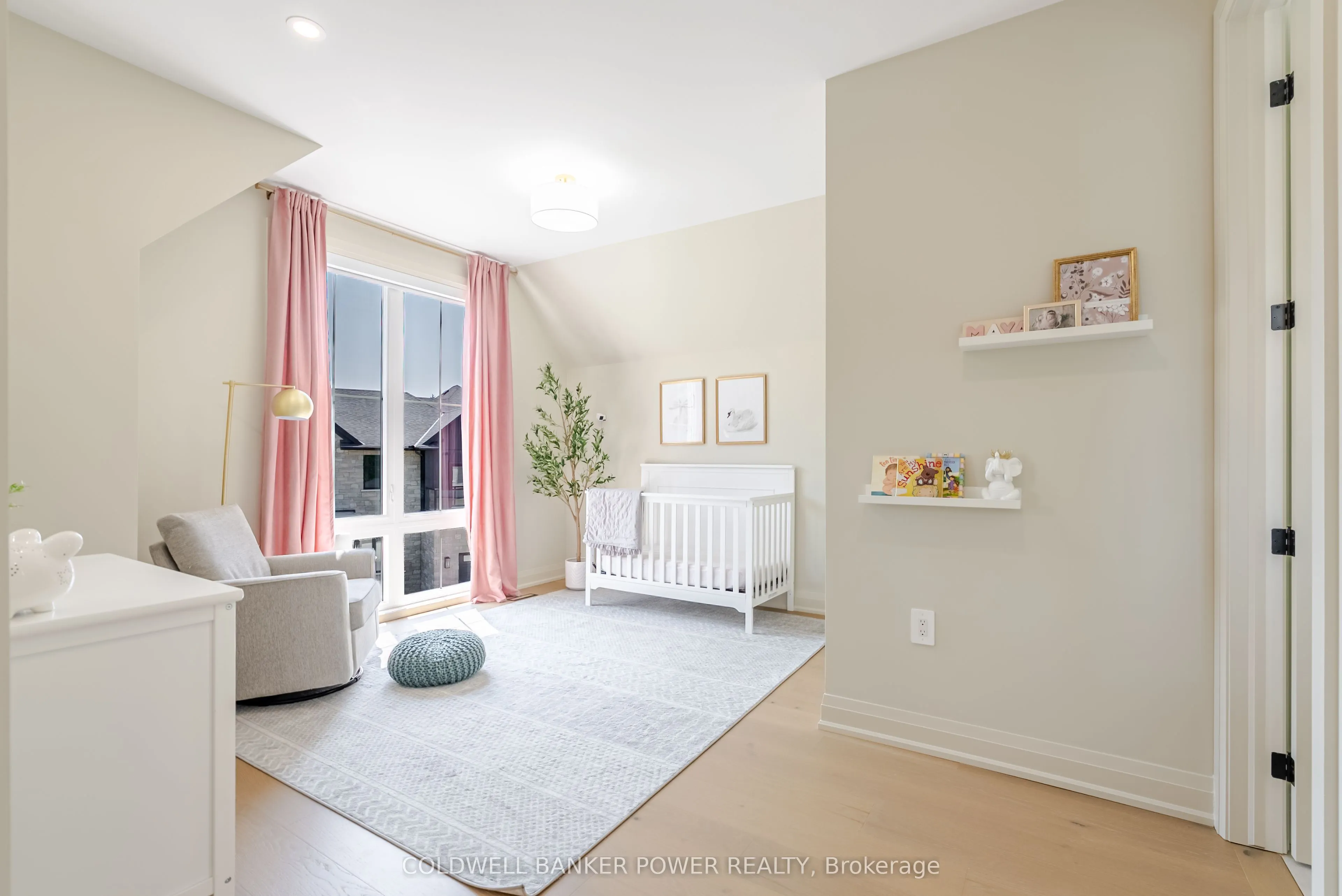 720 Apricot Drive, #14