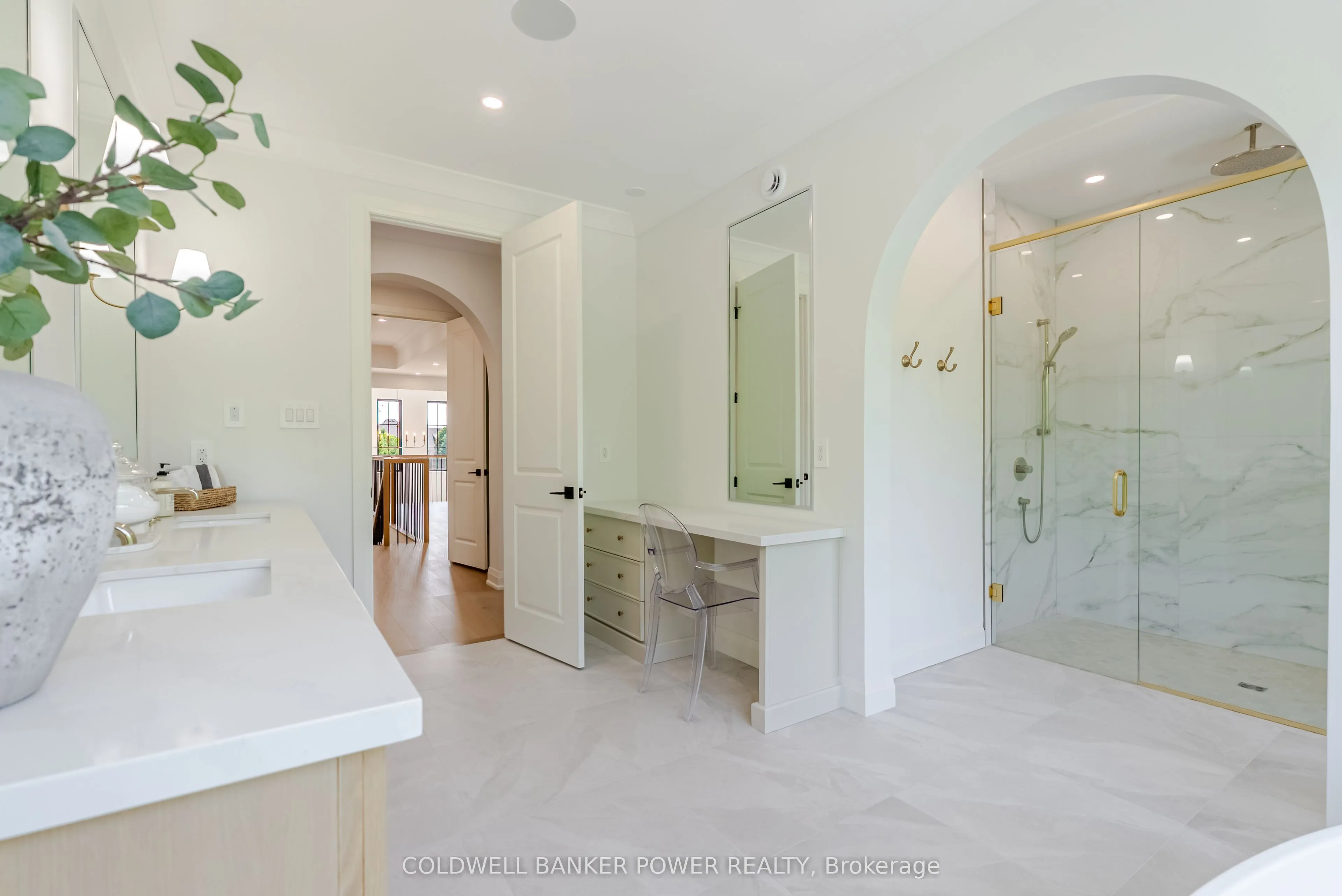 720 Apricot Drive, #14