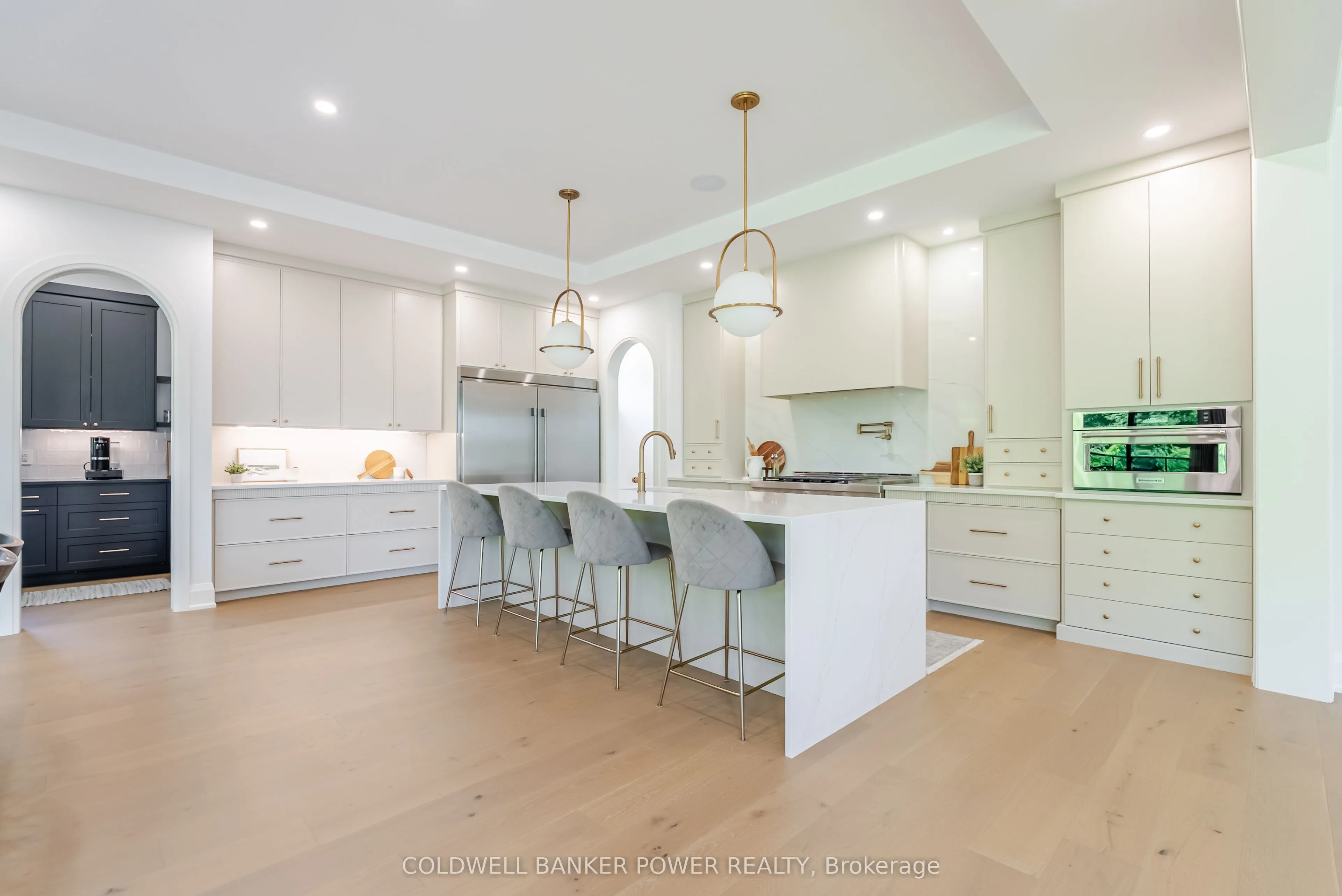 720 Apricot Drive, #14