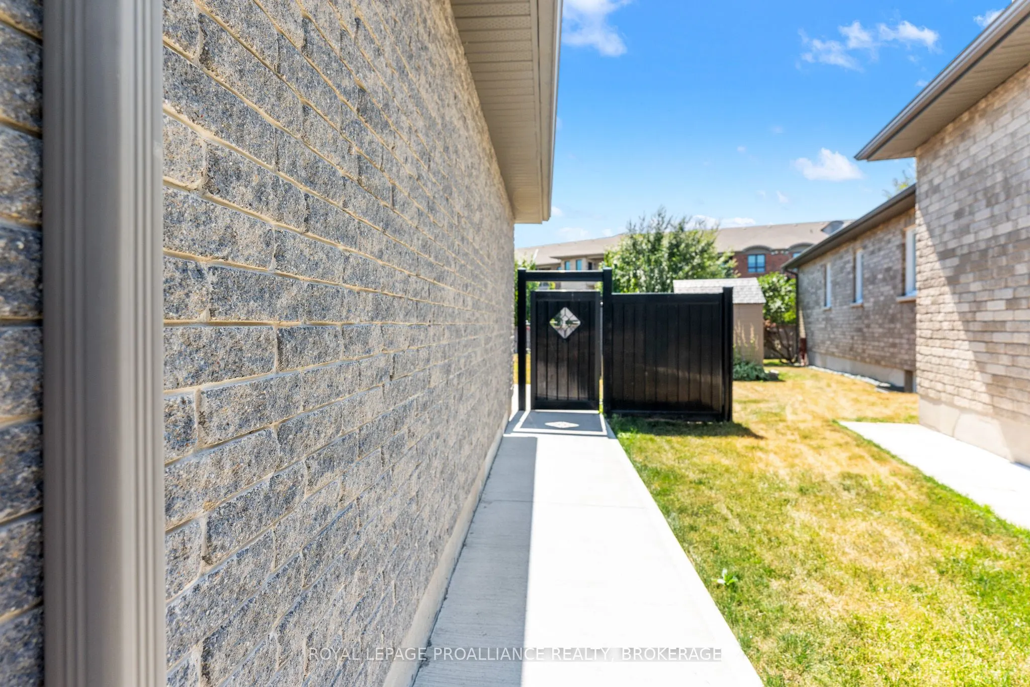 497 Sydney Street